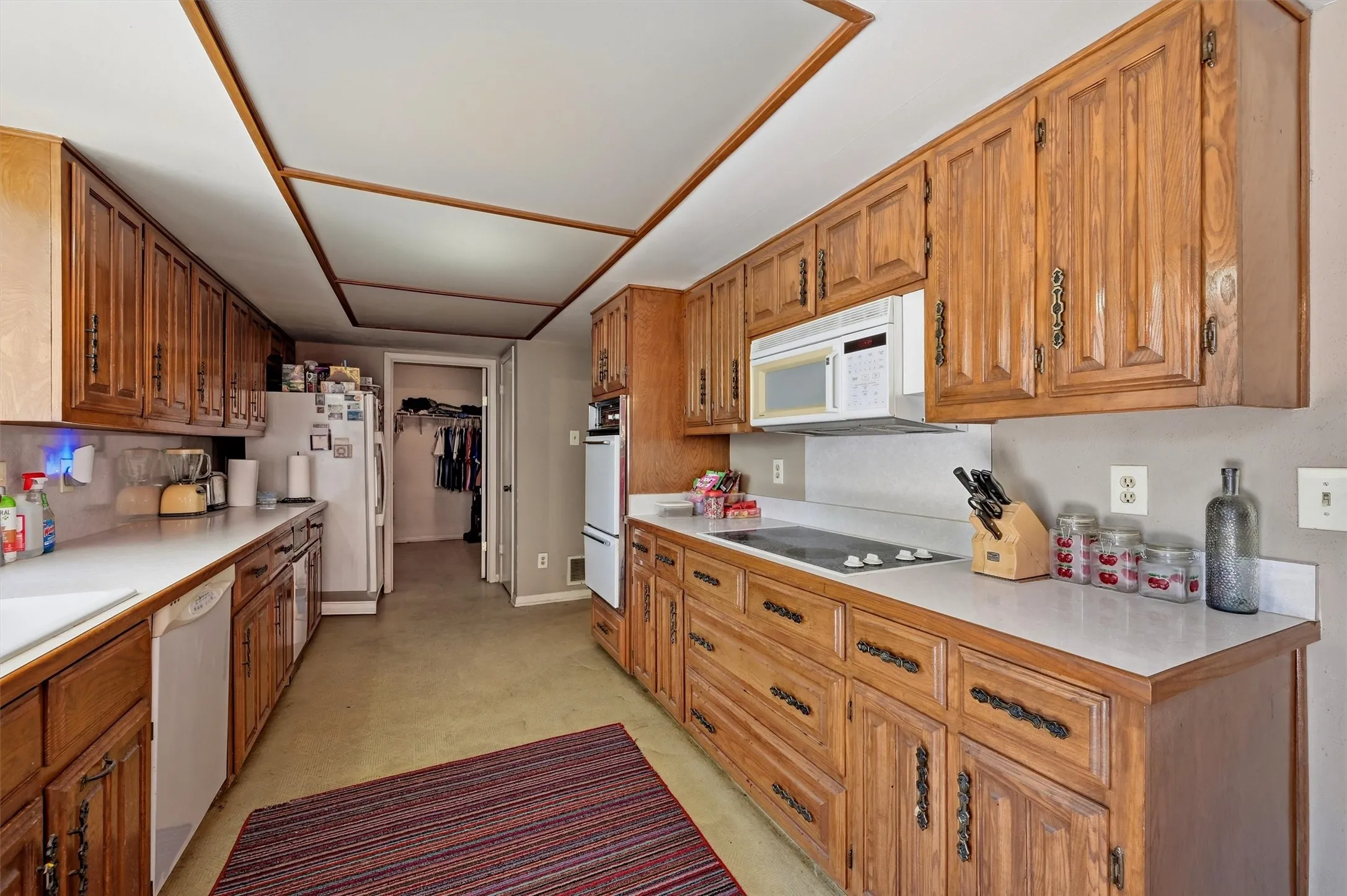 Single Family Residence For Sale in Dallas County , 4115 Greenway Drive, Garland, Texas 75041, 3 Bedrooms, 2 Bathrooms, 2 Garage spaces, 2,030 Sqft, built in 1974, Price $240,000, mls#21340425, Real Estate Agent in Garland, Homes For Sale in Dallas county, Homes For Sale in Garland, Realtor in Garland Texas, Real Estate Brokerage Independent Realty Texas, Luminita Cordes Realtor