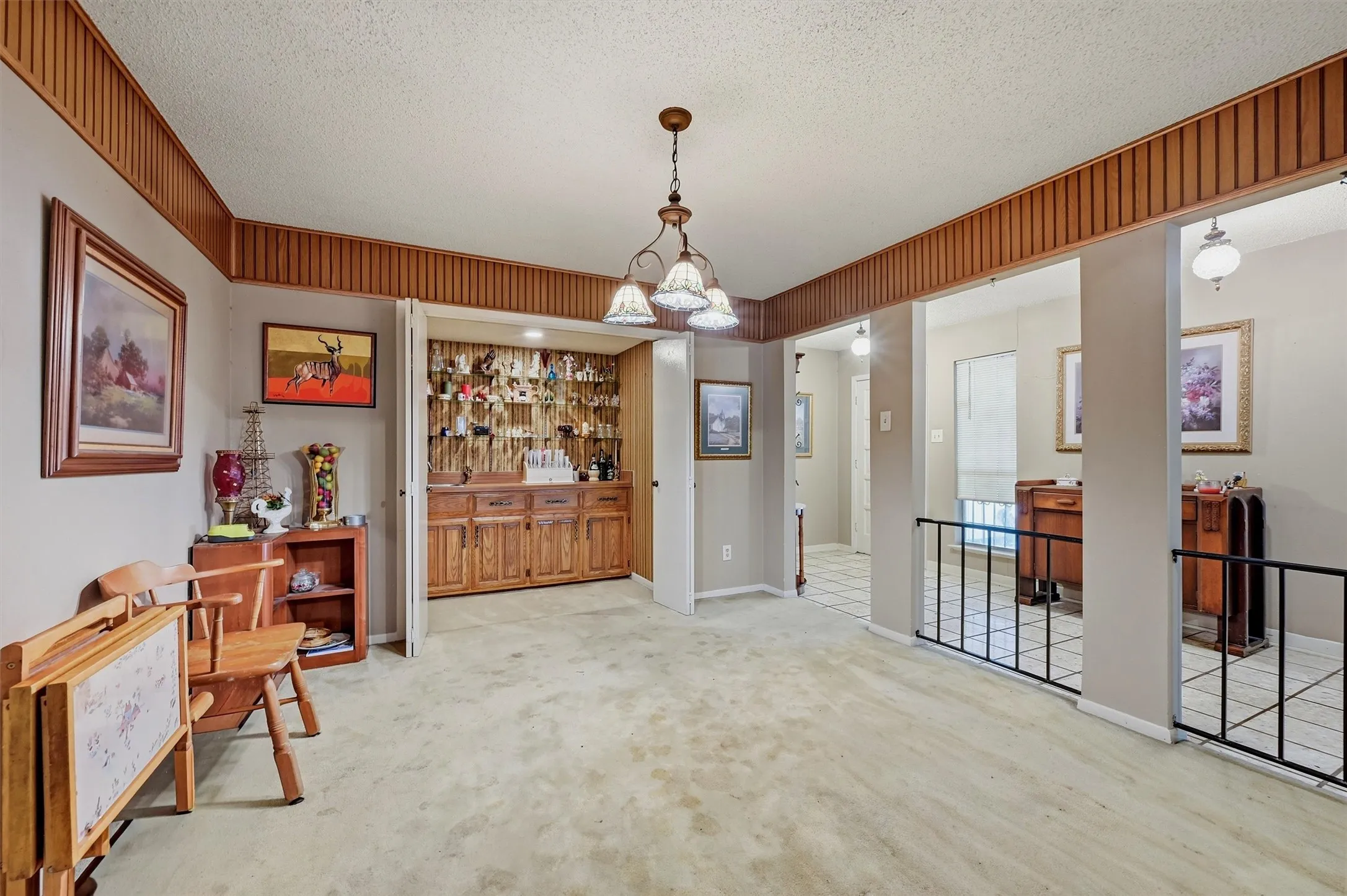 Single Family Residence For Sale in Dallas County , 4115 Greenway Drive, Garland, Texas 75041, 3 Bedrooms, 2 Bathrooms, 2 Garage spaces, 2,030 Sqft, built in 1974, Price $240,000, mls#21340425, Real Estate Agent in Garland, Homes For Sale in Dallas county, Homes For Sale in Garland, Realtor in Garland Texas, Real Estate Brokerage Independent Realty Texas, Luminita Cordes Realtor