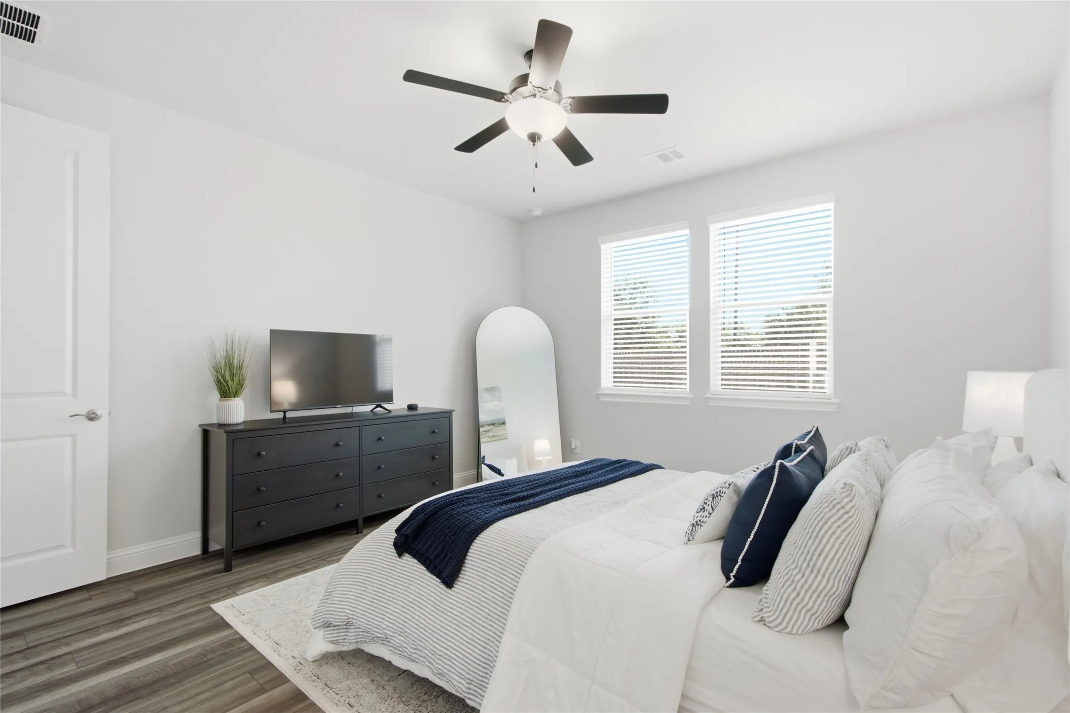 Single Family Residence For Sale in Denton County , 2724 Acadia Drive, Corinth, Texas 76210, 4 Bedroom, 3 Bathroom, 2 Garage spaces, 2,077 Sqft, built in 2023, mls#21340415, Real Estate Agent in Corinth, Homes For Sale in Denton county, Homes For Sale in Corinth, Realtor in Corinth Texas, Real Estate Brokerage Independent Realty Texas, Luminita Cordes Realtor