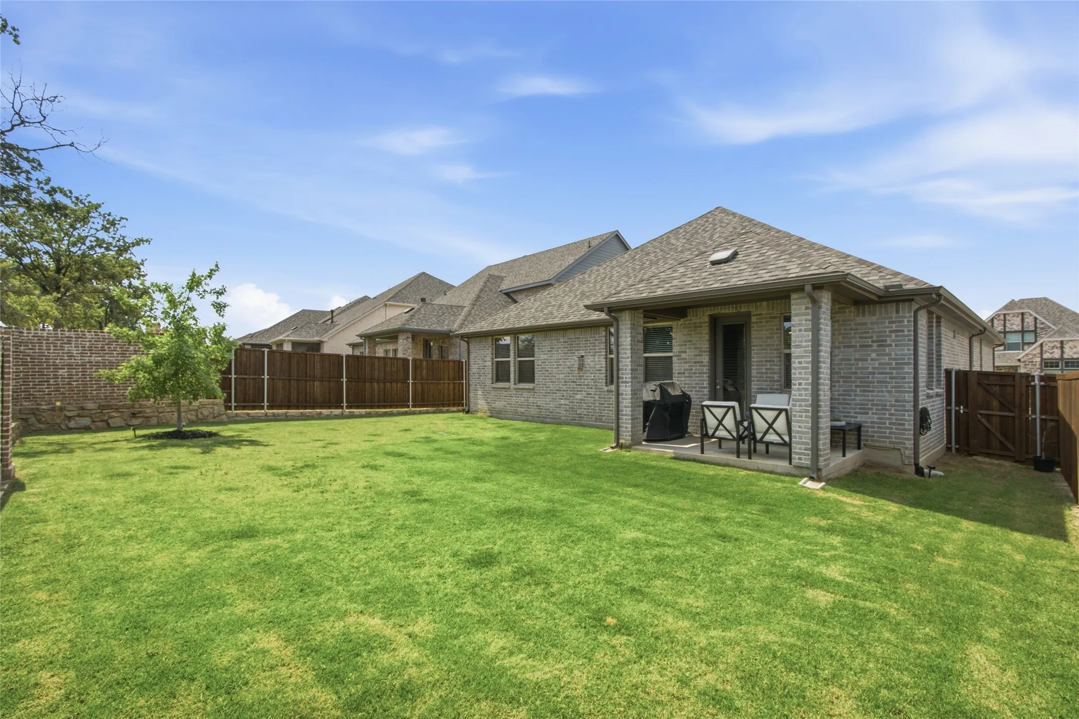 Single Family Residence For Sale in Denton County , 2724 Acadia Drive, Corinth, Texas 76210, 4 Bedroom, 3 Bathroom, 2 Garage spaces, 2,077 Sqft, built in 2023, mls#21340415, Real Estate Agent in Corinth, Homes For Sale in Denton county, Homes For Sale in Corinth, Realtor in Corinth Texas, Real Estate Brokerage Independent Realty Texas, Luminita Cordes Realtor
