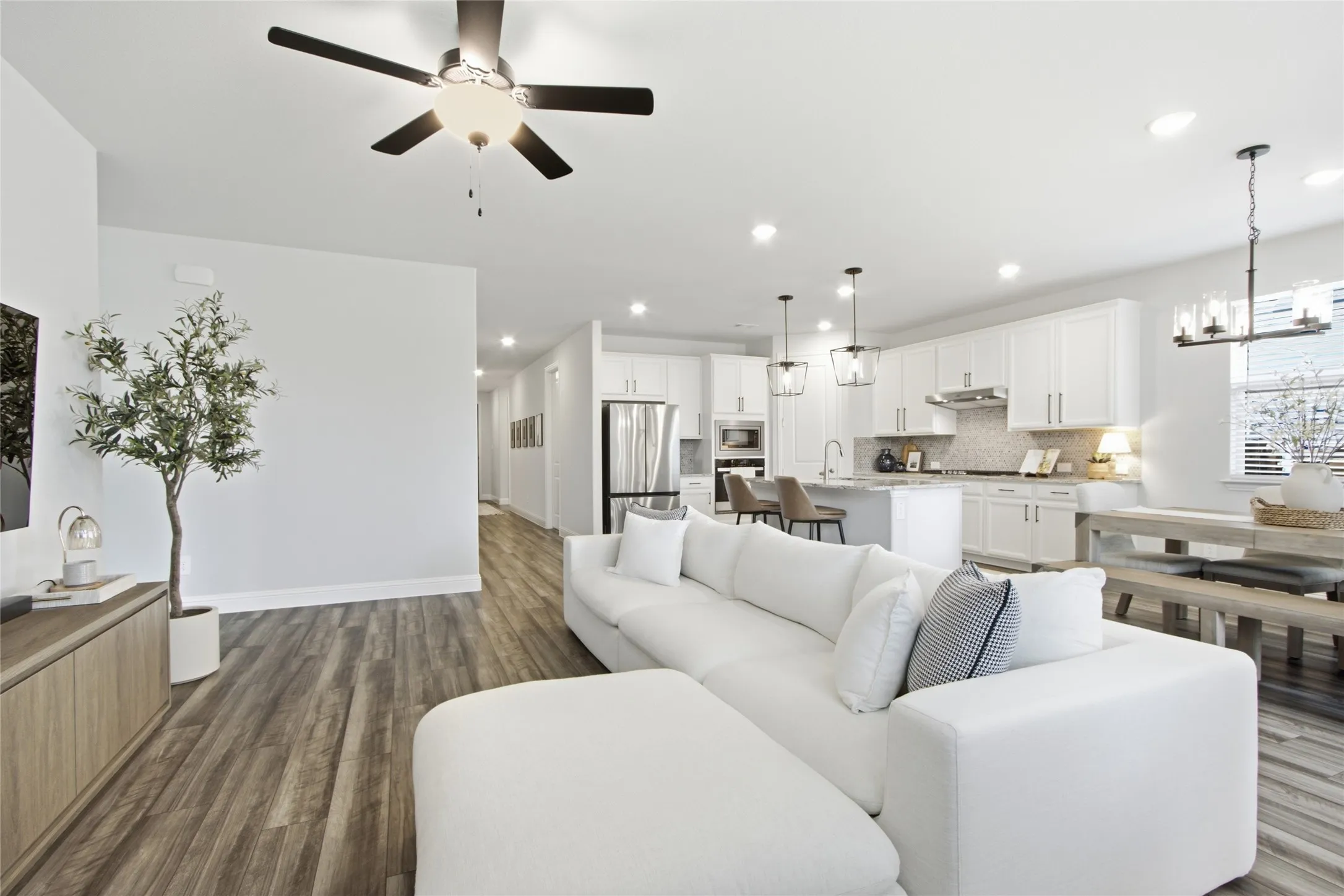 Single Family Residence For Sale in Denton County , 2724 Acadia Drive, Corinth, Texas 76210, 4 Bedroom, 3 Bathroom, 2 Garage spaces, 2,077 Sqft, built in 2023, mls#21340415, Real Estate Agent in Corinth, Homes For Sale in Denton county, Homes For Sale in Corinth, Realtor in Corinth Texas, Real Estate Brokerage Independent Realty Texas, Luminita Cordes Realtor