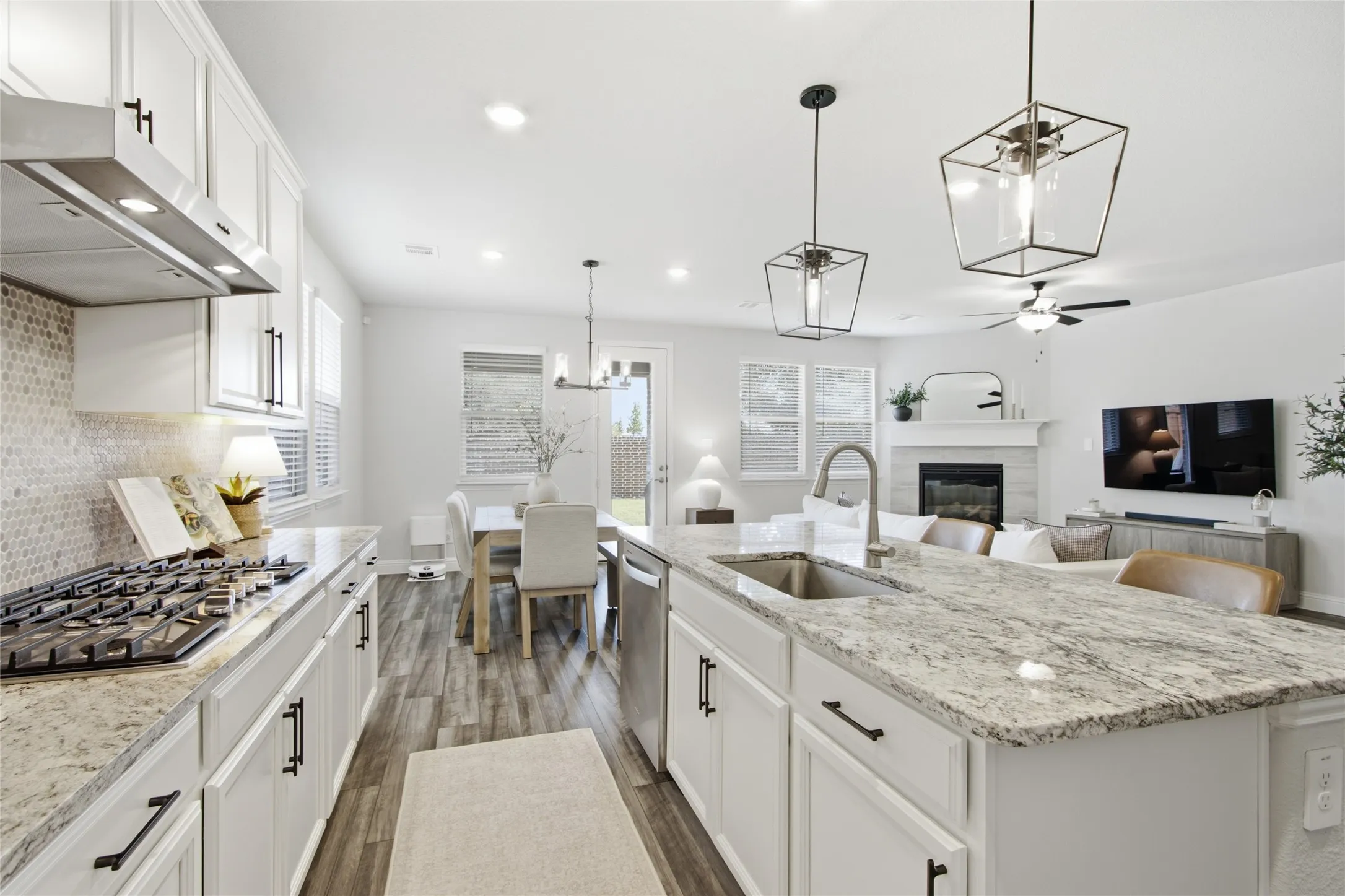 Single Family Residence For Sale in Denton County , 2724 Acadia Drive, Corinth, Texas 76210, 4 Bedroom, 3 Bathroom, 2 Garage spaces, 2,077 Sqft, built in 2023, mls#21340415, Real Estate Agent in Corinth, Homes For Sale in Denton county, Homes For Sale in Corinth, Realtor in Corinth Texas, Real Estate Brokerage Independent Realty Texas, Luminita Cordes Realtor