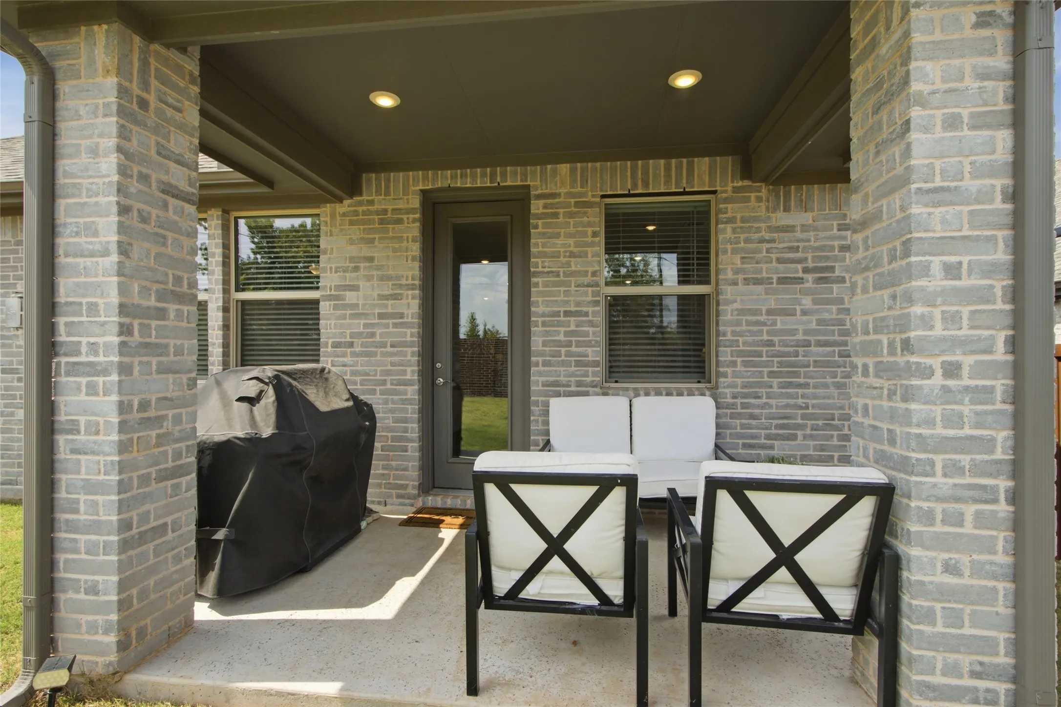 Single Family Residence For Sale in Denton County , 2724 Acadia Drive, Corinth, Texas 76210, 4 Bedroom, 3 Bathroom, 2 Garage spaces, 2,077 Sqft, built in 2023, mls#21340415, Real Estate Agent in Corinth, Homes For Sale in Denton county, Homes For Sale in Corinth, Realtor in Corinth Texas, Real Estate Brokerage Independent Realty Texas, Luminita Cordes Realtor