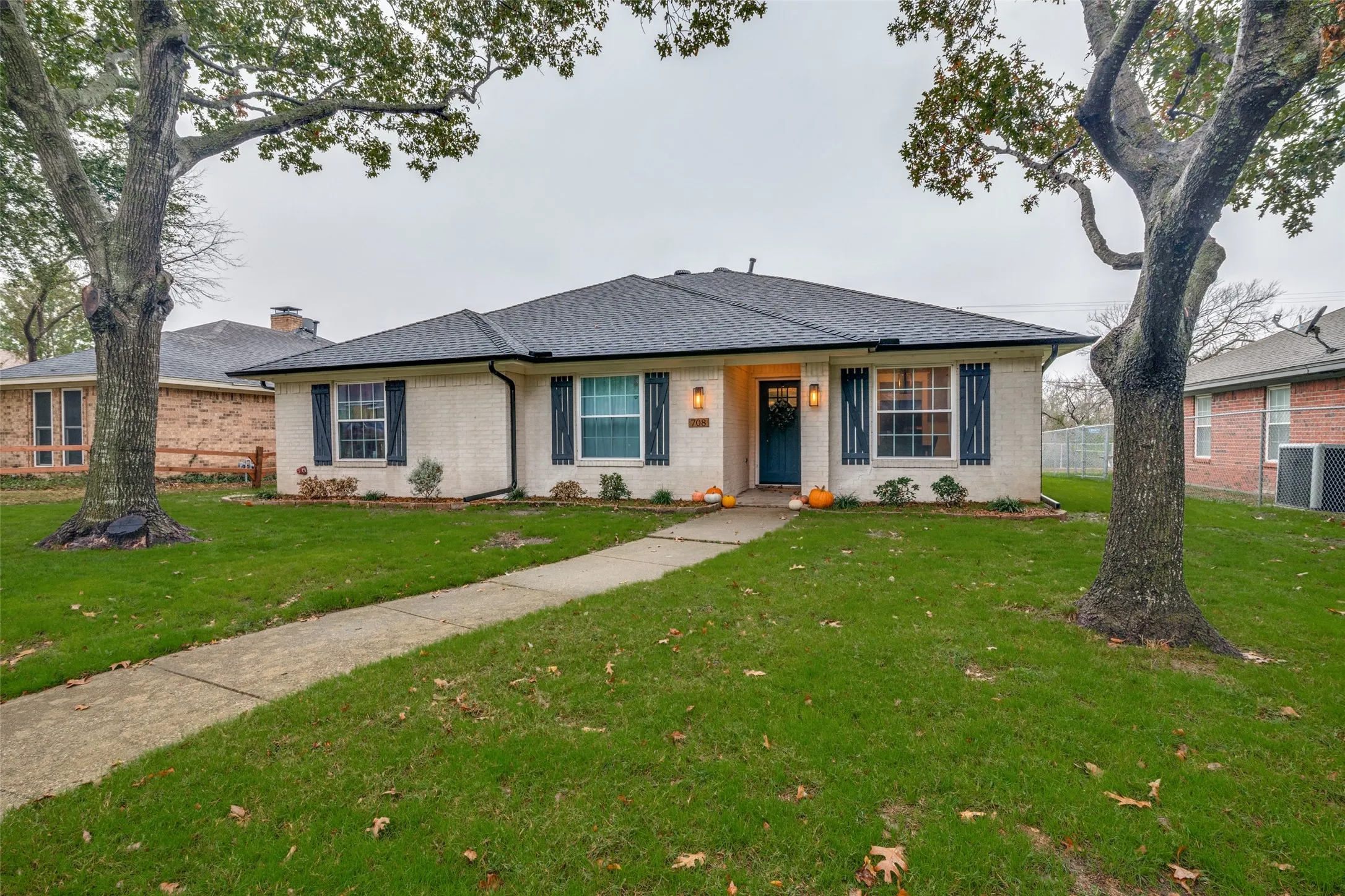 Single Family Residence For Sale in Collin County , 708 Stoneybrook Drive, Wylie, Texas 75098, 3 Bedroom, 2 Bathroom, 2 Garage spaces, 1,700 Sqft, built in 1986, mls#21340465, Real Estate Agent in Wylie, Homes For Sale in Collin county, Homes For Sale in Wylie, Realtor in Wylie Texas, Real Estate Brokerage Independent Realty Texas, Luminita Cordes Realtor