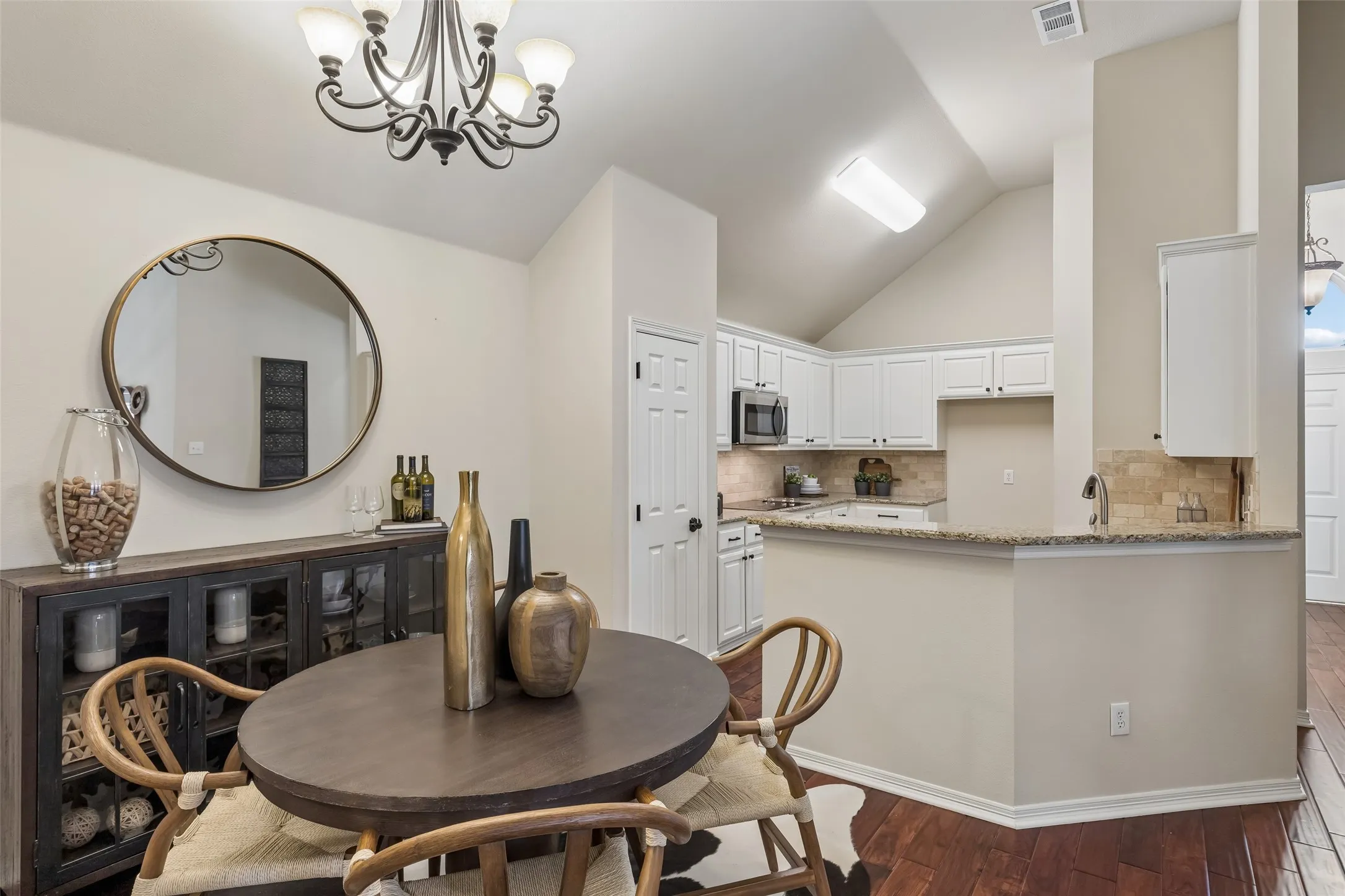 Single Family Residence For Sale in Collin County , 4182 Midrose Trail, Dallas, Texas 75287, 3 Bedroom, 2 Bathroom, 2 Garage spaces, 1,739 Sqft, built in 1997, mls#21333131, Real Estate Agent in Dallas, Homes For Sale in Collin county, Homes For Sale in Dallas, Realtor in Dallas Texas, Real Estate Brokerage Independent Realty Texas, Luminita Cordes Realtor