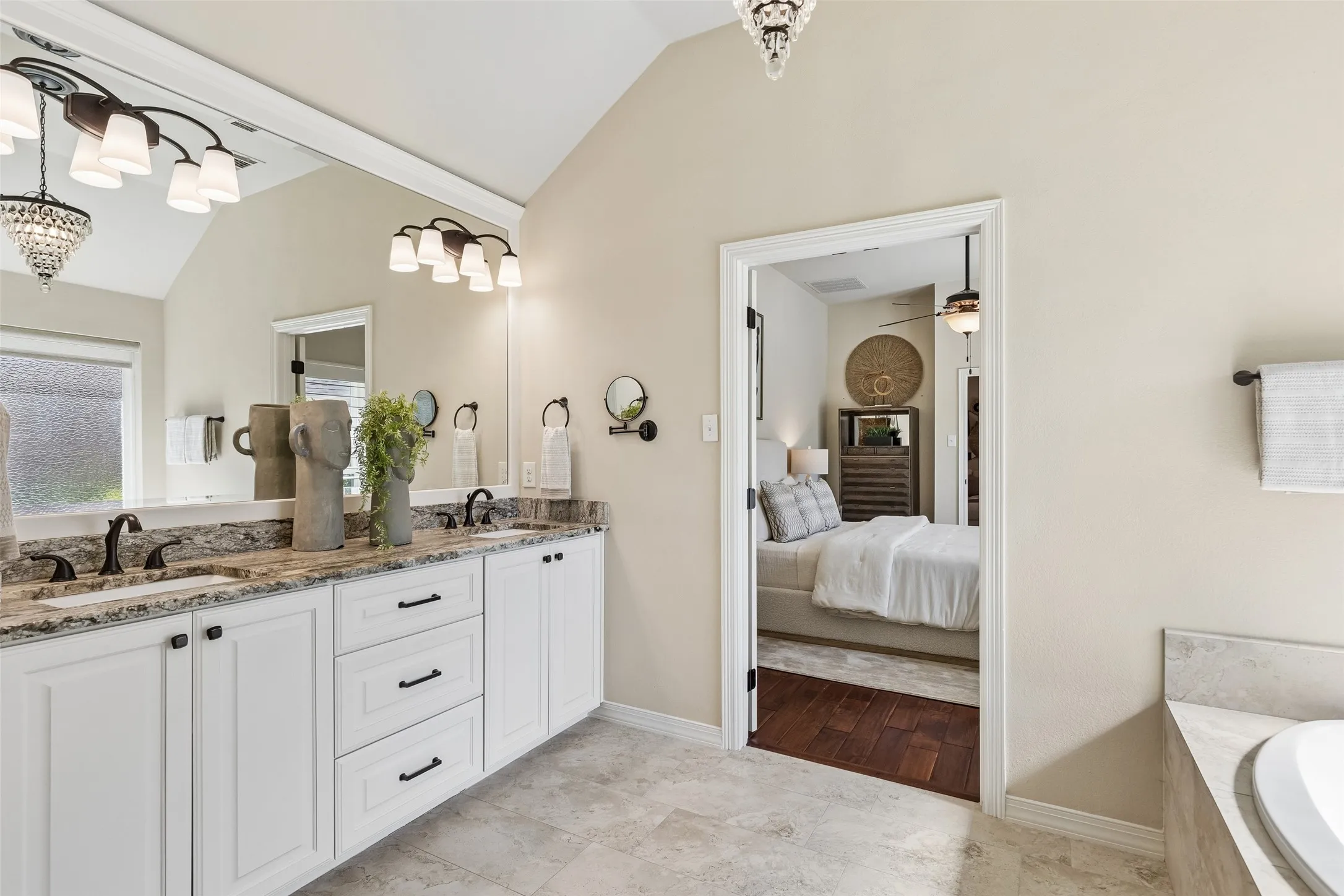 Single Family Residence For Sale in Collin County , 4182 Midrose Trail, Dallas, Texas 75287, 3 Bedroom, 2 Bathroom, 2 Garage spaces, 1,739 Sqft, built in 1997, mls#21333131, Real Estate Agent in Dallas, Homes For Sale in Collin county, Homes For Sale in Dallas, Realtor in Dallas Texas, Real Estate Brokerage Independent Realty Texas, Luminita Cordes Realtor
