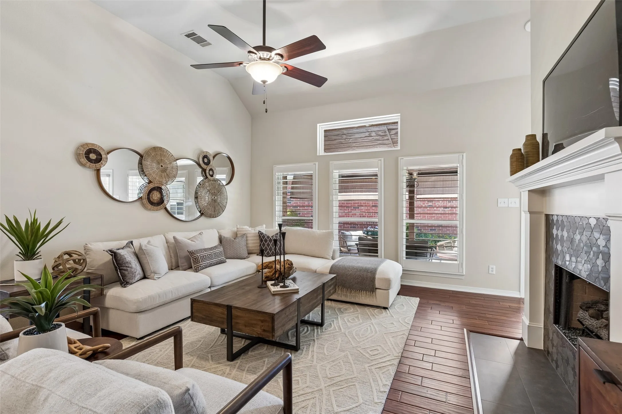 Single Family Residence For Sale in Collin County , 4182 Midrose Trail, Dallas, Texas 75287, 3 Bedroom, 2 Bathroom, 2 Garage spaces, 1,739 Sqft, built in 1997, mls#21333131, Real Estate Agent in Dallas, Homes For Sale in Collin county, Homes For Sale in Dallas, Realtor in Dallas Texas, Real Estate Brokerage Independent Realty Texas, Luminita Cordes Realtor