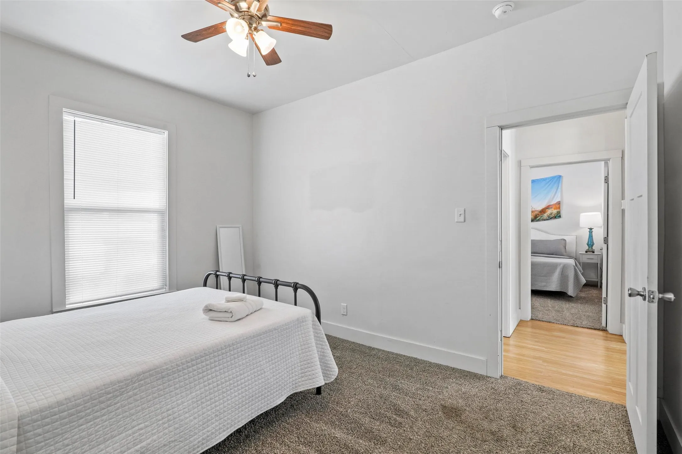 Single Family Residence For Sale in Tarrant County , 1501 Lagonda Avenue, Fort Worth, Texas 76164, 3 Bedroom, 2 Bathroom, Garage spaces, 1,373 Sqft, built in 1910, mls#21340472, Real Estate Agent in Fort Worth, Homes For Sale in Tarrant county, Homes For Sale in Fort Worth, Realtor in Fort Worth Texas, Real Estate Brokerage Independent Realty Texas, Luminita Cordes Realtor