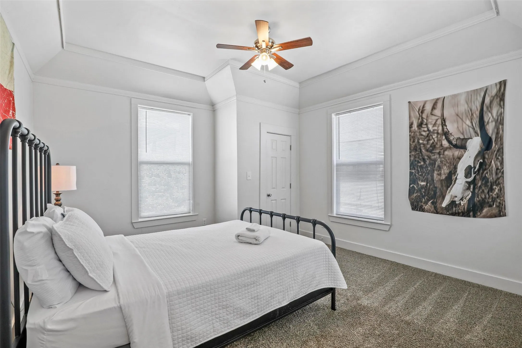 Single Family Residence For Sale in Tarrant County , 1501 Lagonda Avenue, Fort Worth, Texas 76164, 3 Bedroom, 2 Bathroom, Garage spaces, 1,373 Sqft, built in 1910, mls#21340472, Real Estate Agent in Fort Worth, Homes For Sale in Tarrant county, Homes For Sale in Fort Worth, Realtor in Fort Worth Texas, Real Estate Brokerage Independent Realty Texas, Luminita Cordes Realtor