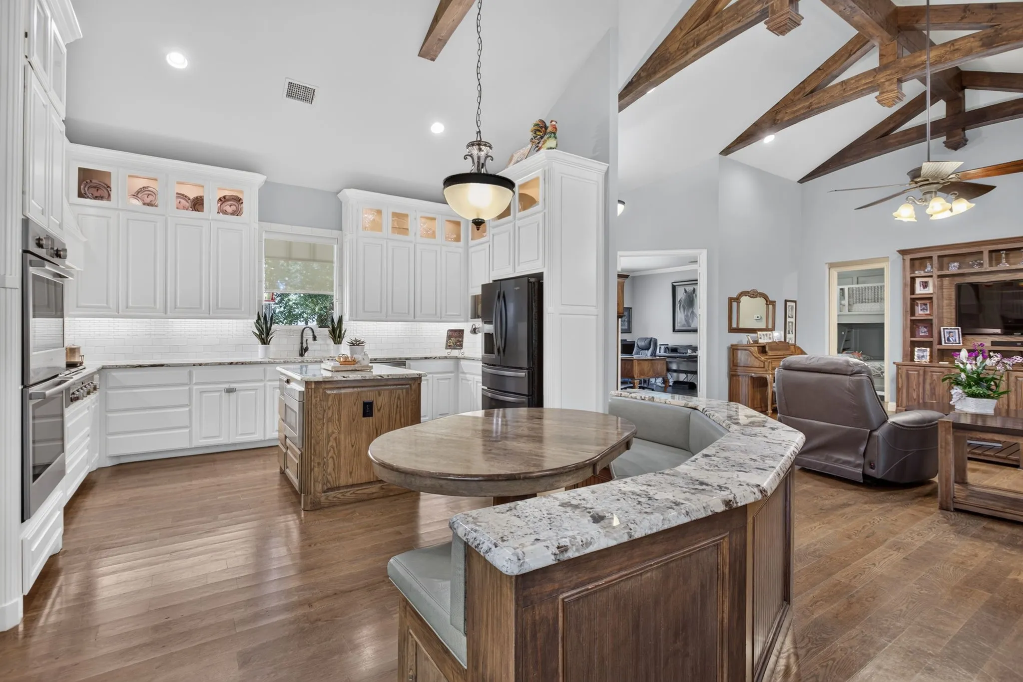 Built in booth in kitchen