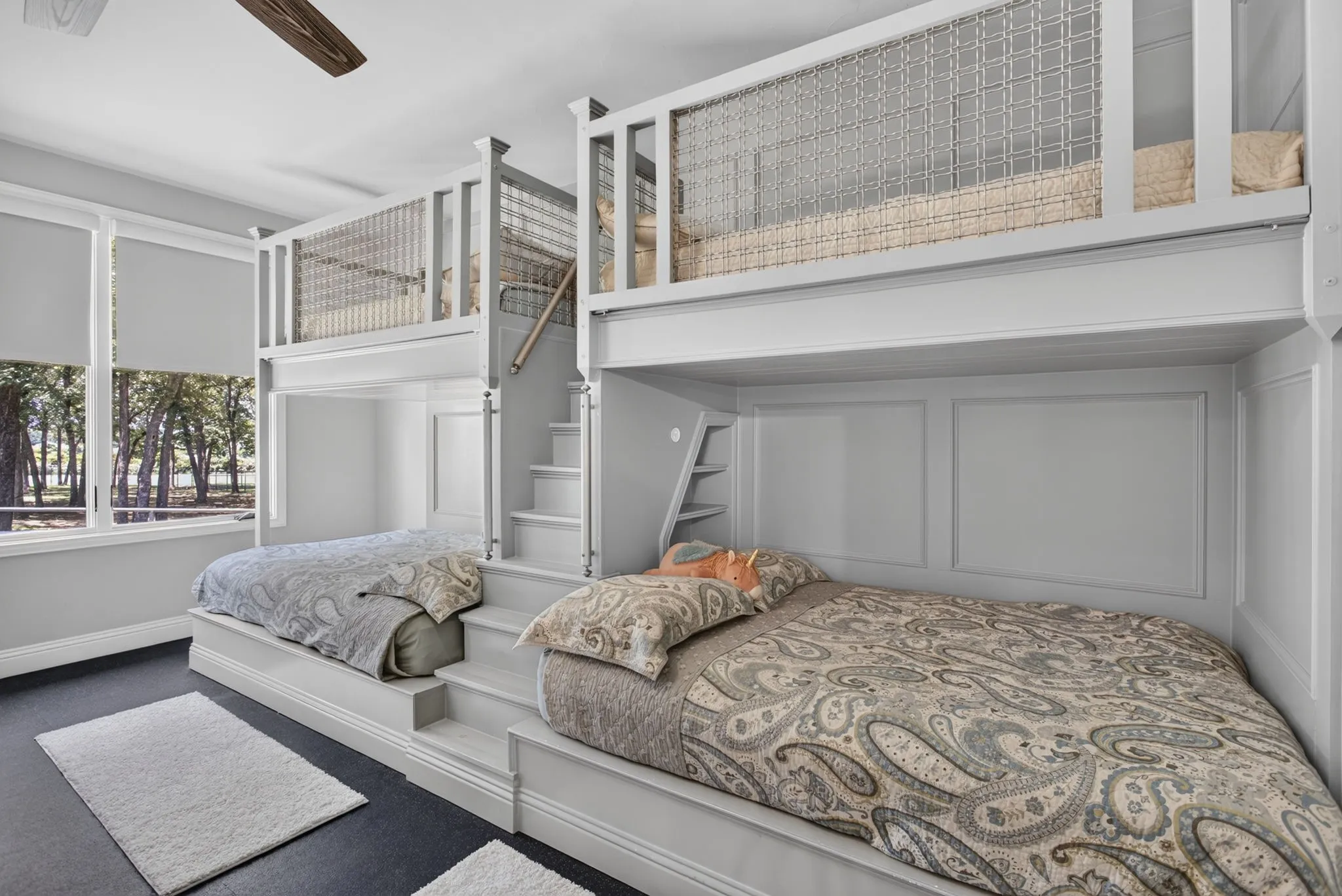 bedroom with built in bunk beds that sleep 6