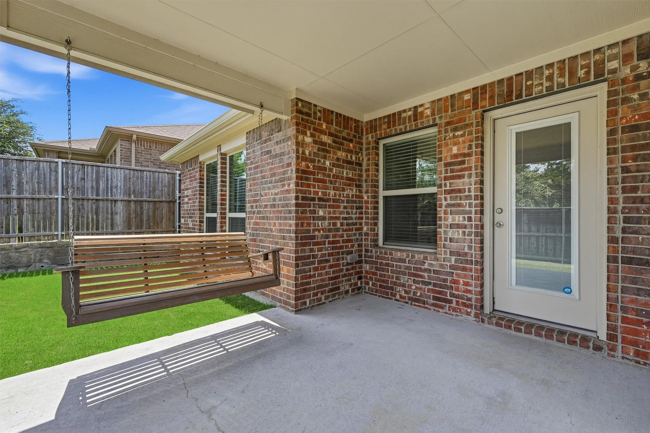 Single Family Residence For Sale in Collin County , 1217 Gibson Drive, Melissa, Texas 75454, 3 Bedroom, 2 Bathroom, 2 Garage spaces, 1,873 Sqft, built in 2019, mls#21339453, Real Estate Agent in Melissa, Homes For Sale in Collin county, Homes For Sale in Melissa, Realtor in Melissa Texas, Real Estate Brokerage Independent Realty Texas, Luminita Cordes Realtor
