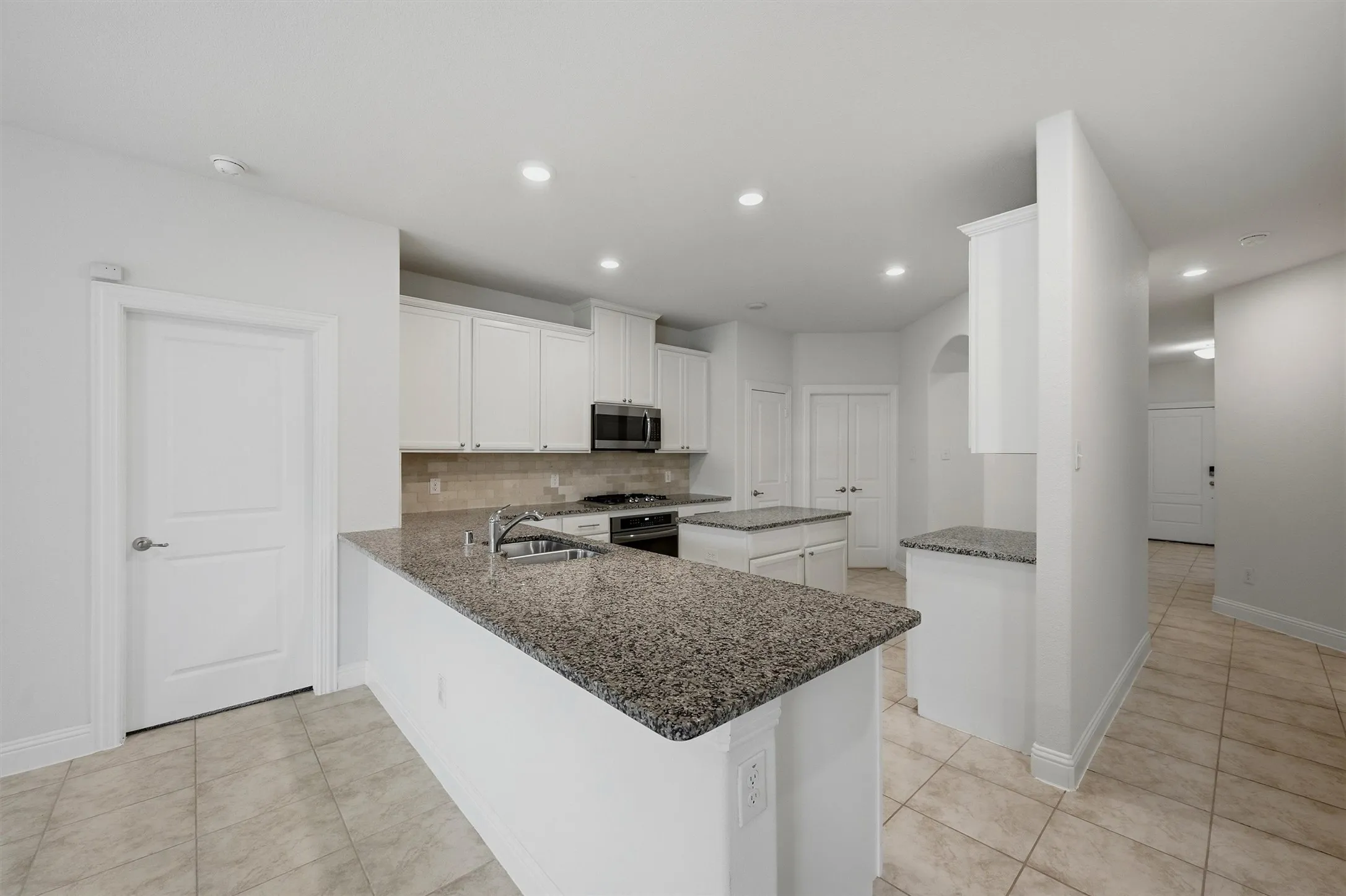 Single Family Residence For Sale in Collin County , 1217 Gibson Drive, Melissa, Texas 75454, 3 Bedroom, 2 Bathroom, 2 Garage spaces, 1,873 Sqft, built in 2019, mls#21339453, Real Estate Agent in Melissa, Homes For Sale in Collin county, Homes For Sale in Melissa, Realtor in Melissa Texas, Real Estate Brokerage Independent Realty Texas, Luminita Cordes Realtor