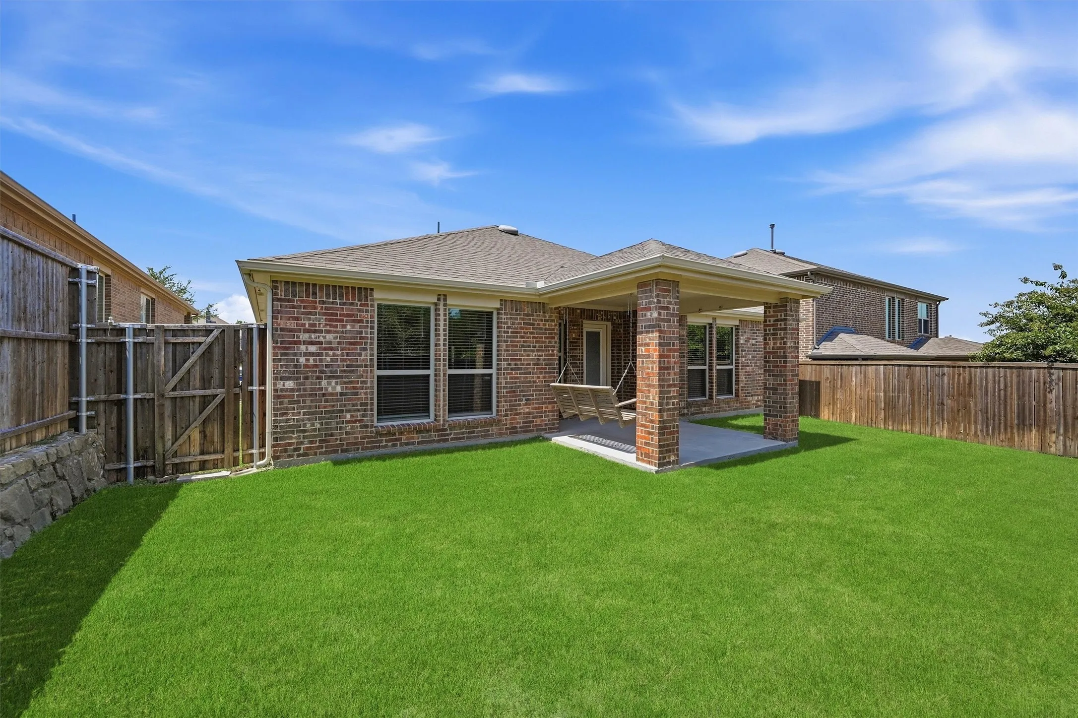 Single Family Residence For Sale in Collin County , 1217 Gibson Drive, Melissa, Texas 75454, 3 Bedroom, 2 Bathroom, 2 Garage spaces, 1,873 Sqft, built in 2019, mls#21339453, Real Estate Agent in Melissa, Homes For Sale in Collin county, Homes For Sale in Melissa, Realtor in Melissa Texas, Real Estate Brokerage Independent Realty Texas, Luminita Cordes Realtor