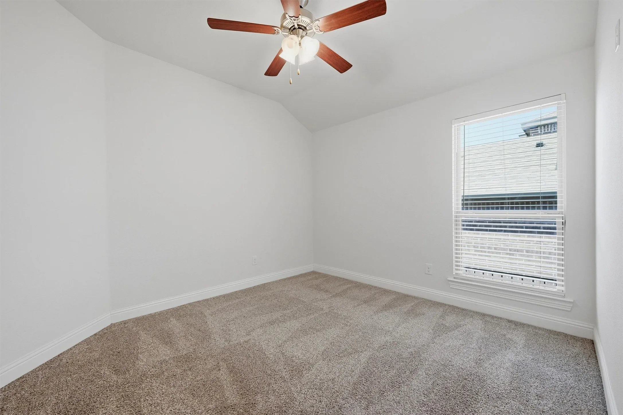 Single Family Residence For Sale in Collin County , 1217 Gibson Drive, Melissa, Texas 75454, 3 Bedroom, 2 Bathroom, 2 Garage spaces, 1,873 Sqft, built in 2019, mls#21339453, Real Estate Agent in Melissa, Homes For Sale in Collin county, Homes For Sale in Melissa, Realtor in Melissa Texas, Real Estate Brokerage Independent Realty Texas, Luminita Cordes Realtor