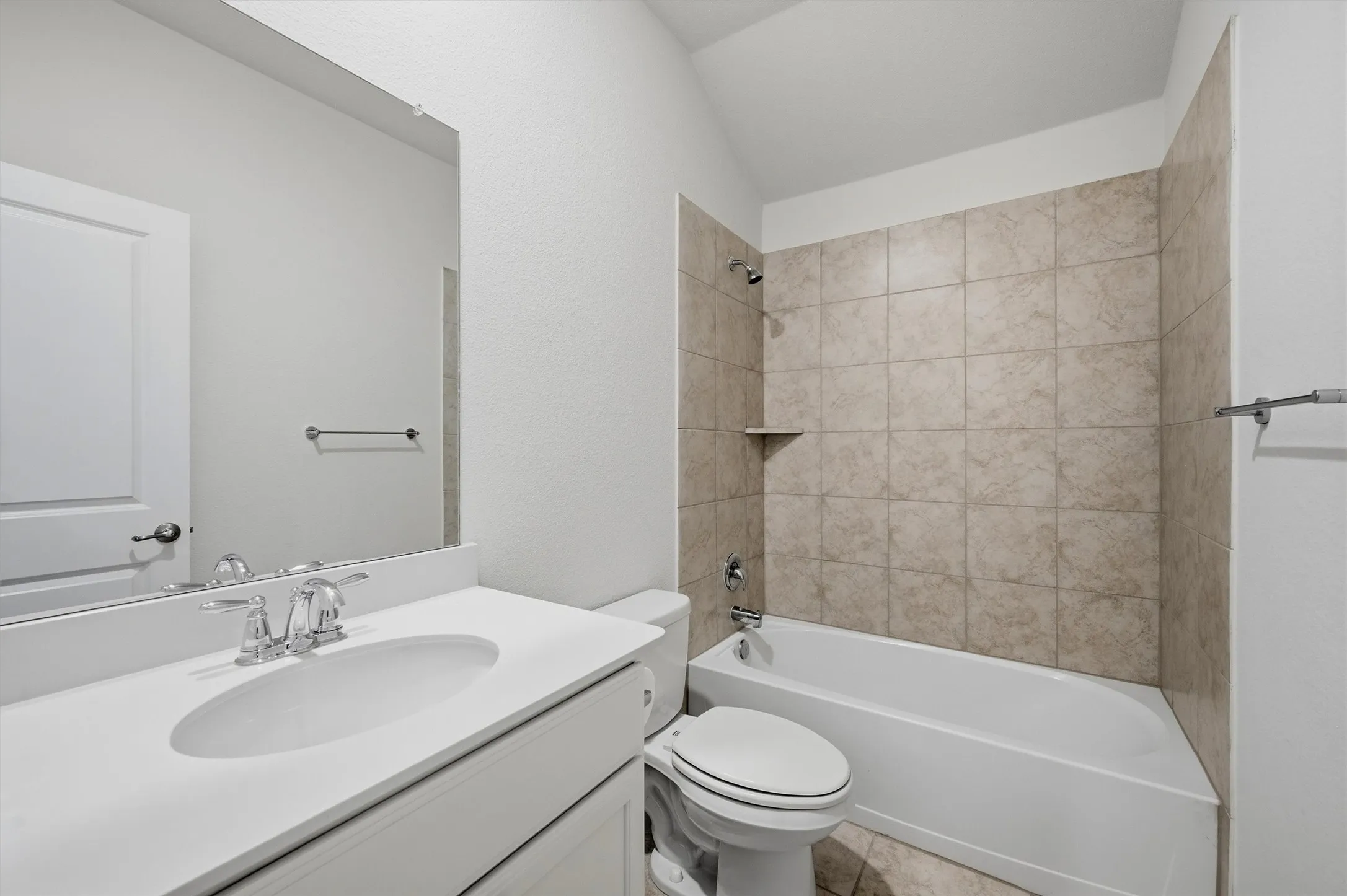 Single Family Residence For Sale in Collin County , 1217 Gibson Drive, Melissa, Texas 75454, 3 Bedroom, 2 Bathroom, 2 Garage spaces, 1,873 Sqft, built in 2019, mls#21339453, Real Estate Agent in Melissa, Homes For Sale in Collin county, Homes For Sale in Melissa, Realtor in Melissa Texas, Real Estate Brokerage Independent Realty Texas, Luminita Cordes Realtor