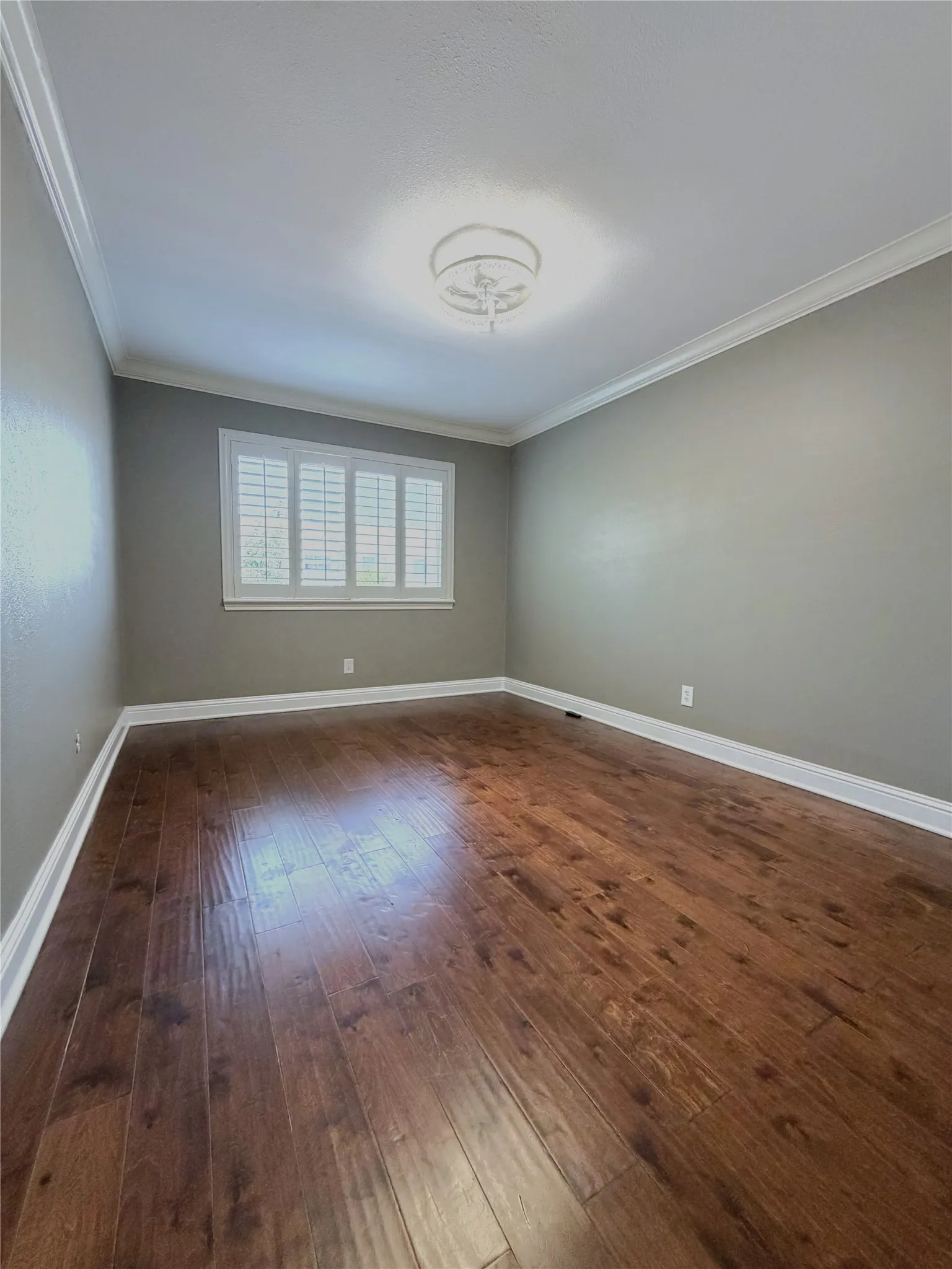 Townhouse For Sale in Dallas County , 625 Trailwood Court, Garland, Texas 75043, 3 Bedroom, 3 Bathroom, Garage spaces, 1,584 Sqft, built in 1973, mls#21332673, Real Estate Agent in Garland, Homes For Sale in Dallas county, Homes For Sale in Garland, Realtor in Garland Texas, Real Estate Brokerage Independent Realty Texas, Luminita Cordes Realtor