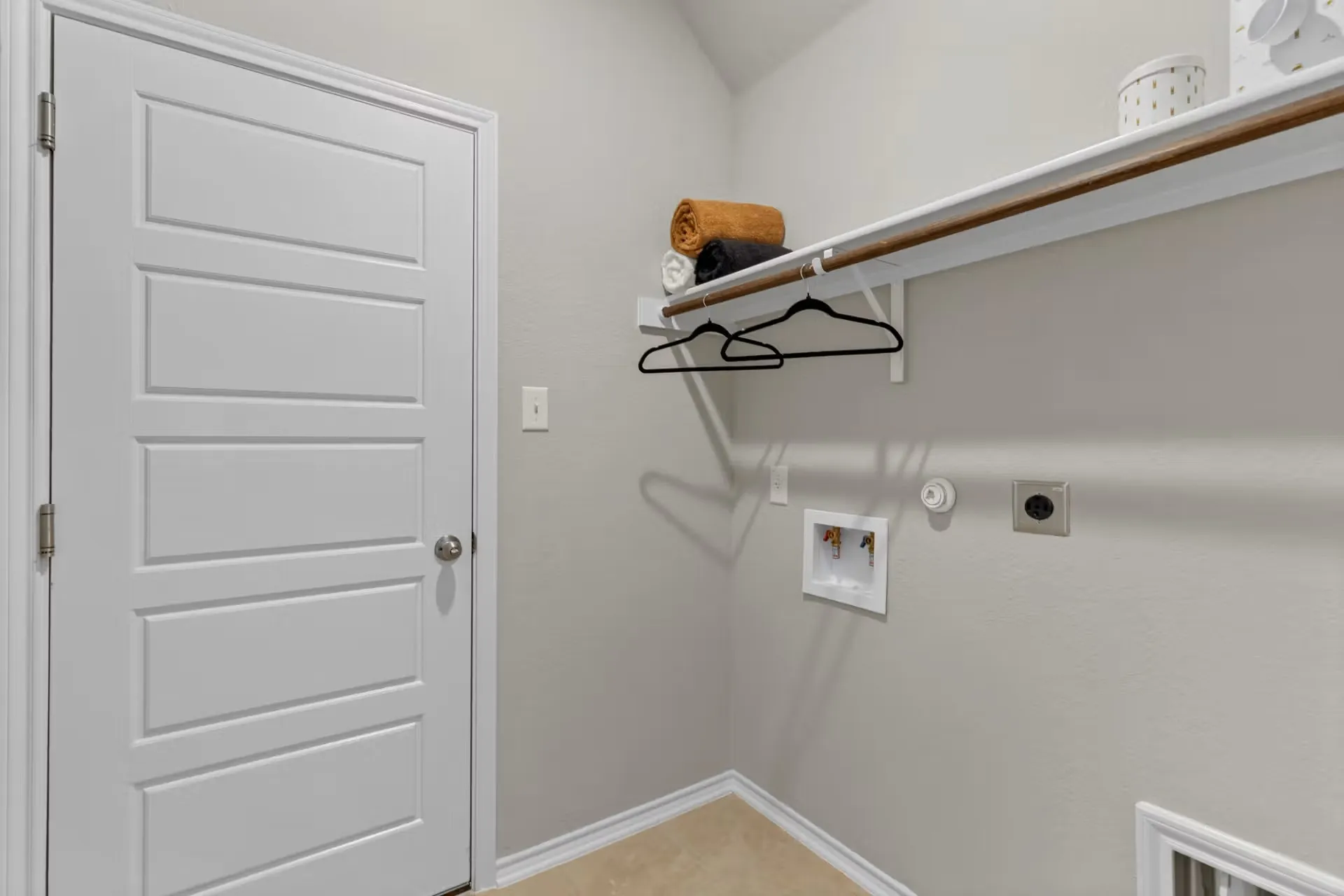 Single Family Residence For Sale in Kaufman County , 3533 Hank Drive, Heartland, Texas 75126, 5 Bedroom, 3 Bathroom, 2 Garage spaces, 2,128 Sqft, built in 2026, Price $331,990, mls#21340476, Real Estate Agent in Heartland, Homes For Sale in Kaufman county, Homes For Sale in Heartland, Realtor in Heartland Texas, Real Estate Brokerage Independent Realty Texas, Luminita Cordes Realtor