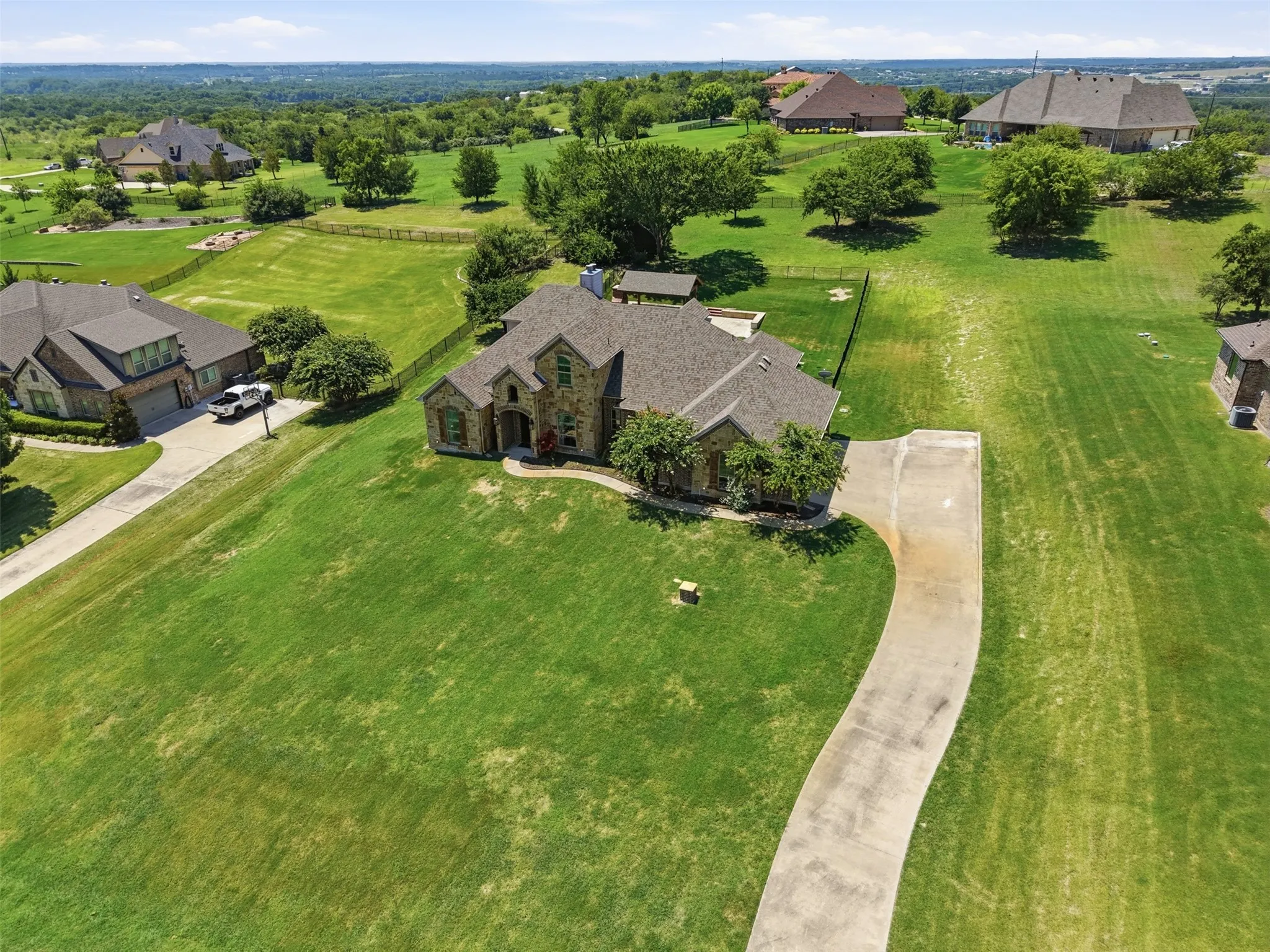 Single Family Residence For Sale in Tarrant County , 12409 Bella Vino Drive, Fort Worth, Texas 76126, 4 Bedroom, 4 Bathroom, 2 Garage spaces, 3,010 Sqft, built in 2012, mls#21337009, Real Estate Agent in Fort Worth, Homes For Sale in Tarrant county, Homes For Sale in Fort Worth, Realtor in Fort Worth Texas, Real Estate Brokerage Independent Realty Texas, Luminita Cordes Realtor
