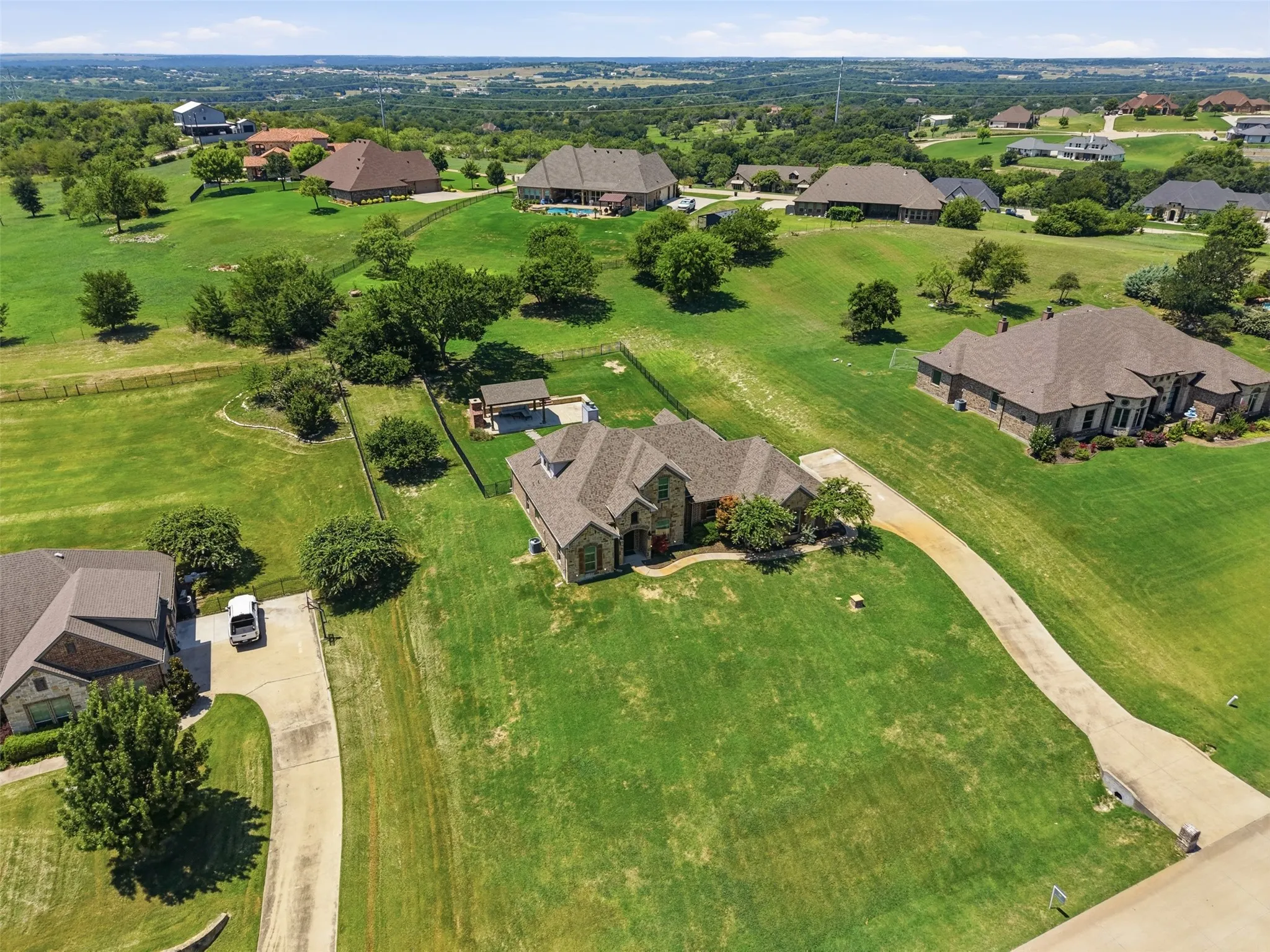 Single Family Residence For Sale in Tarrant County , 12409 Bella Vino Drive, Fort Worth, Texas 76126, 4 Bedroom, 4 Bathroom, 2 Garage spaces, 3,010 Sqft, built in 2012, mls#21337009, Real Estate Agent in Fort Worth, Homes For Sale in Tarrant county, Homes For Sale in Fort Worth, Realtor in Fort Worth Texas, Real Estate Brokerage Independent Realty Texas, Luminita Cordes Realtor