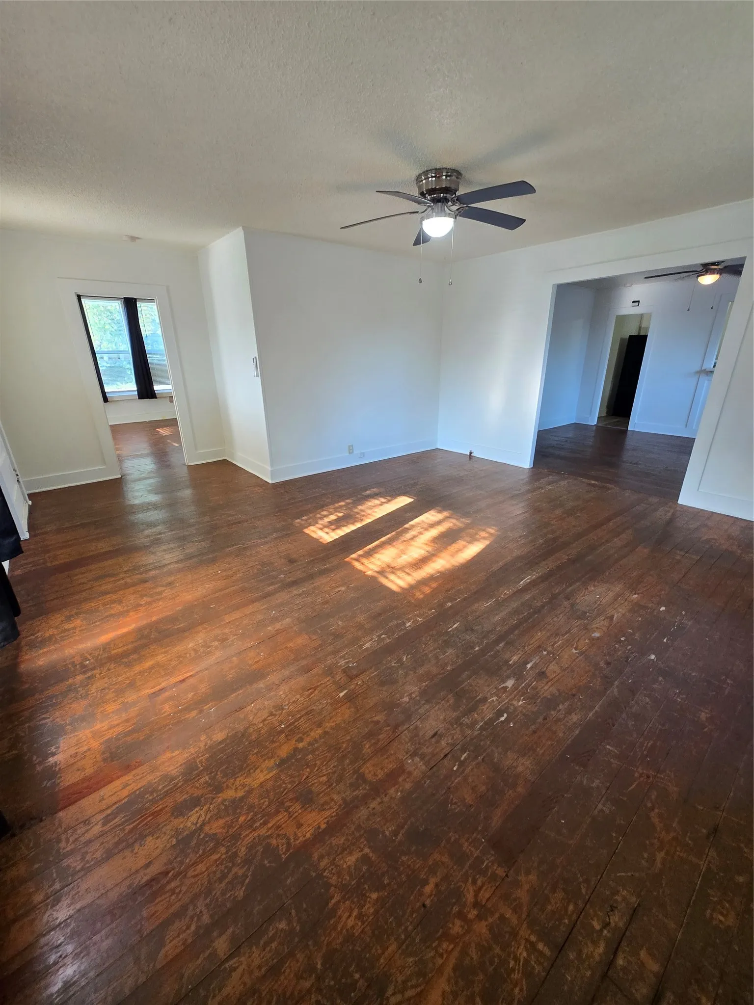 Single Family Residence For Sale in Coleman County , 714 S Commercial Avenue, Coleman, Texas 76834, 2 Bedrooms, 1 Bathroom, 1 Garage spaces, 1,261 Sqft, built in 1950, Price $85,000, mls#21340496, Real Estate Agent in Coleman, Homes For Sale in Coleman county, Homes For Sale in Coleman, Realtor in Coleman Texas, Real Estate Brokerage Independent Realty Texas, Luminita Cordes Realtor