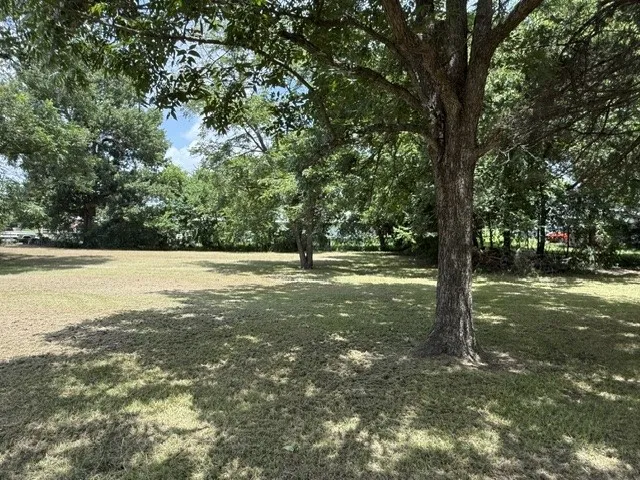 Single Family Residence For Sale in Delta County , 131 SE 7th Street, Cooper, Texas 75432, 3 Bedroom, 2 Bathroom, Garage spaces, 1,665 Sqft, built in 1989, mls#21339478, Real Estate Agent in Cooper, Homes For Sale in Delta county, Homes For Sale in Cooper, Realtor in Cooper Texas, Real Estate Brokerage Independent Realty Texas, Luminita Cordes Realtor