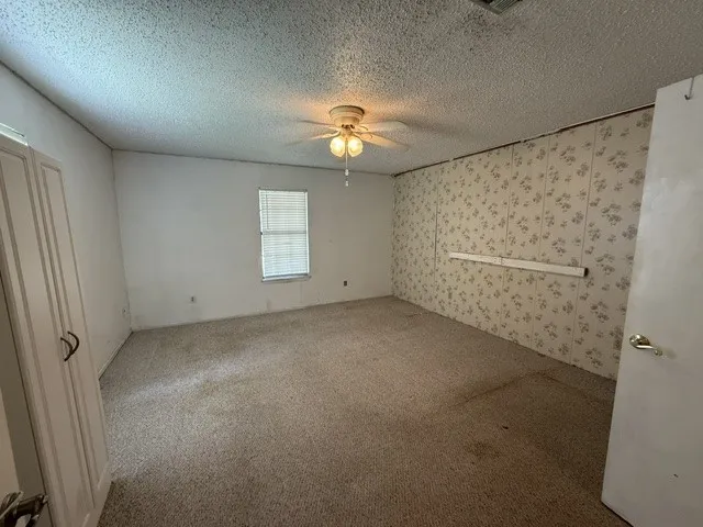 Single Family Residence For Sale in Delta County , 131 SE 7th Street, Cooper, Texas 75432, 3 Bedroom, 2 Bathroom, Garage spaces, 1,665 Sqft, built in 1989, mls#21339478, Real Estate Agent in Cooper, Homes For Sale in Delta county, Homes For Sale in Cooper, Realtor in Cooper Texas, Real Estate Brokerage Independent Realty Texas, Luminita Cordes Realtor