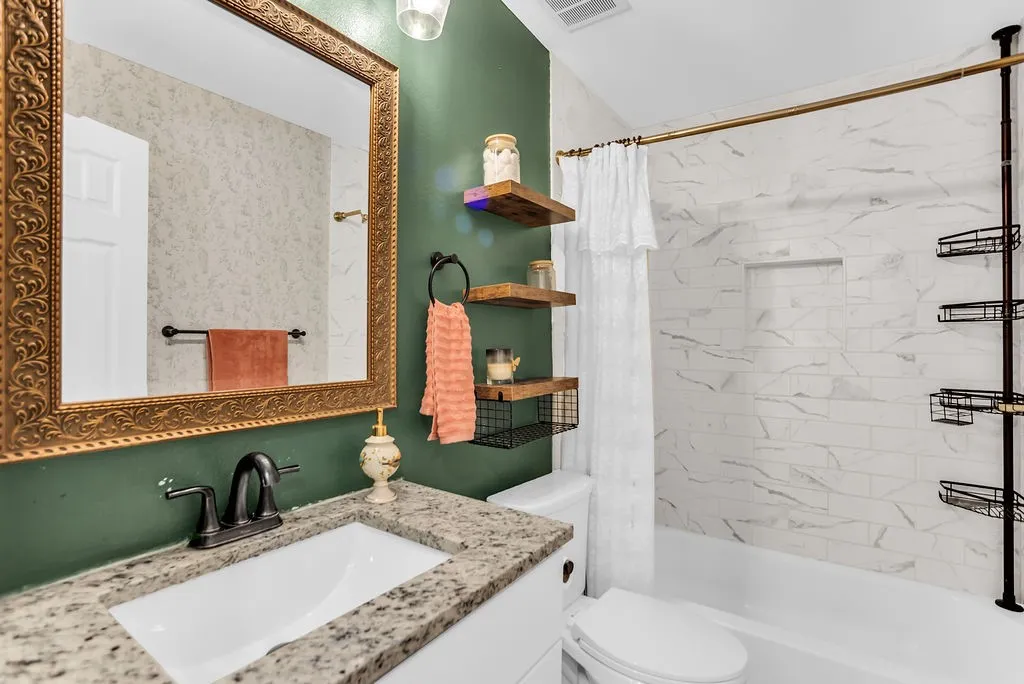 Single Family Residence For Sale in Dallas County , 2705 Brockbank Drive, Irving, Texas 75062, 3 Bedroom, 1 Bathroom, Garage spaces, 1,072 Sqft, built in 1953, mls#21339988, Real Estate Agent in Irving, Homes For Sale in Dallas county, Homes For Sale in Irving, Realtor in Irving Texas, Real Estate Brokerage Independent Realty Texas, Luminita Cordes Realtor