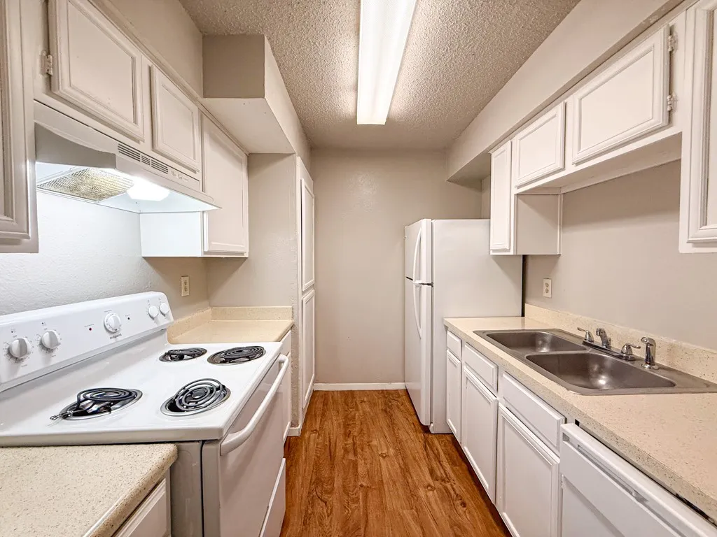 Condominium For Sale in Dallas County , 9696 Walnut Street 2013, Dallas, Texas 75243, 1 Bedroom, 1 Bathroom, Garage spaces, 730 Sqft, built in 1981, Price $55,000, mls#21340503, Real Estate Agent in Dallas, Homes For Sale in Dallas county, Homes For Sale in Dallas, Realtor in Dallas Texas, Real Estate Brokerage Independent Realty Texas, Luminita Cordes Realtor