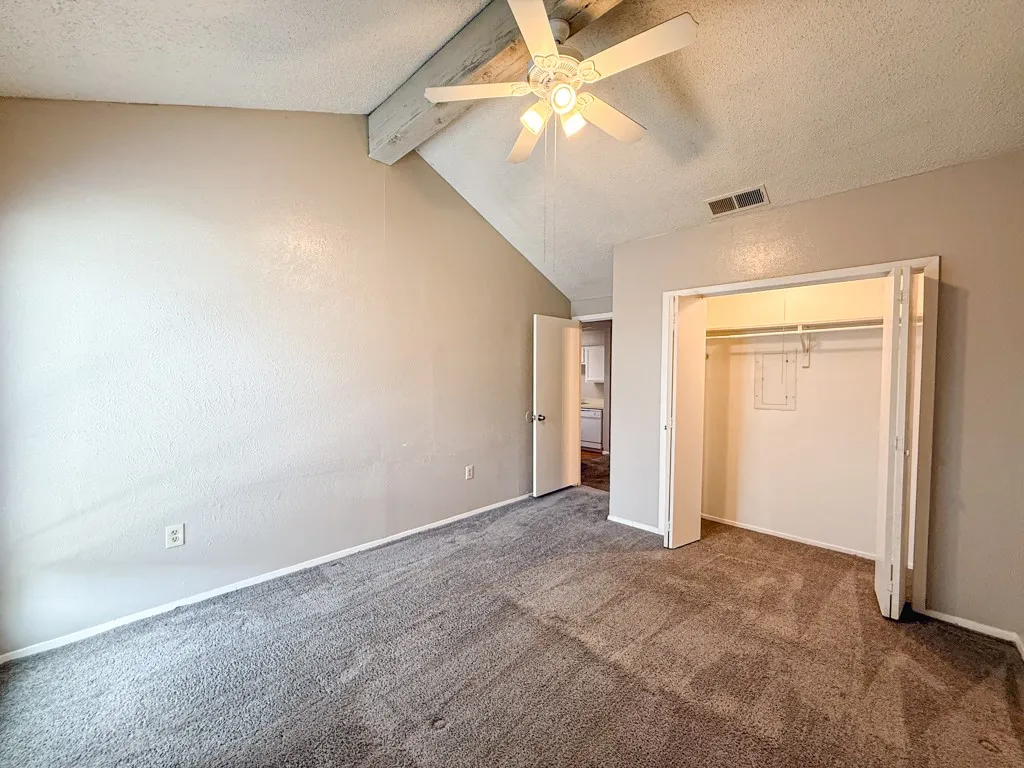 Condominium For Sale in Dallas County , 9696 Walnut Street 2013, Dallas, Texas 75243, 1 Bedroom, 1 Bathroom, Garage spaces, 730 Sqft, built in 1981, Price $55,000, mls#21340503, Real Estate Agent in Dallas, Homes For Sale in Dallas county, Homes For Sale in Dallas, Realtor in Dallas Texas, Real Estate Brokerage Independent Realty Texas, Luminita Cordes Realtor