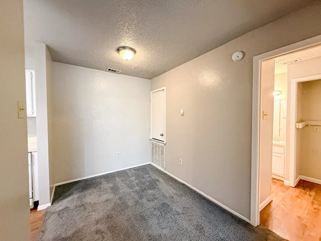 Condominium For Sale in Dallas County , 9696 Walnut Street 2013, Dallas, Texas 75243, 1 Bedroom, 1 Bathroom, Garage spaces, 730 Sqft, built in 1981, Price $55,000, mls#21340503, Real Estate Agent in Dallas, Homes For Sale in Dallas county, Homes For Sale in Dallas, Realtor in Dallas Texas, Real Estate Brokerage Independent Realty Texas, Luminita Cordes Realtor