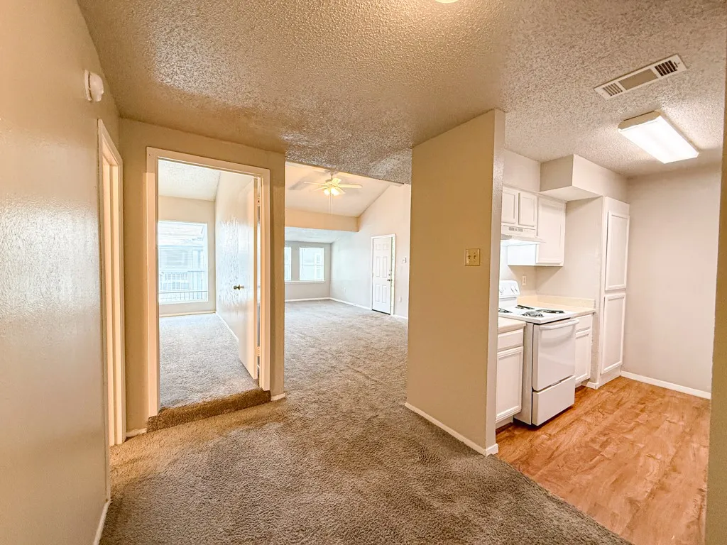 Condominium For Sale in Dallas County , 9696 Walnut Street 2013, Dallas, Texas 75243, 1 Bedroom, 1 Bathroom, Garage spaces, 730 Sqft, built in 1981, Price $55,000, mls#21340503, Real Estate Agent in Dallas, Homes For Sale in Dallas county, Homes For Sale in Dallas, Realtor in Dallas Texas, Real Estate Brokerage Independent Realty Texas, Luminita Cordes Realtor