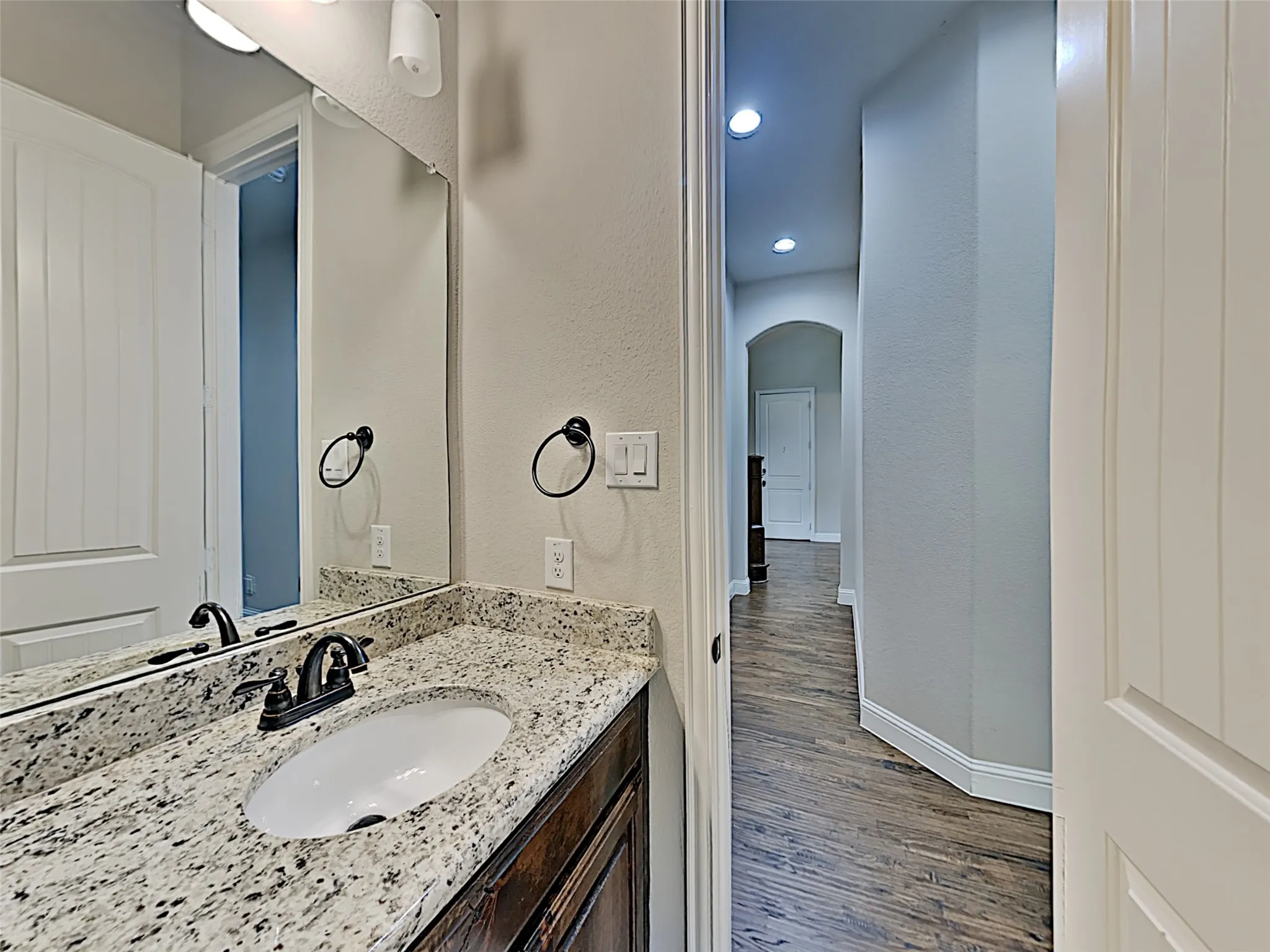 Single Family Residence For Rent in Tarrant County , 7017 Benjamin Way, Colleyville, Texas 76034, 4 Bedroom, 4 Bathroom, 3 Garage spaces, 3,501 Sqft, built in 2015, mls#21340358, Real Estate Agent in Colleyville, Homes For Rent in Tarrant county, Homes For Rent in Colleyville, Realtor in Colleyville Texas, Real Estate Brokerage Independent Realty Texas, Luminita Cordes Realtor