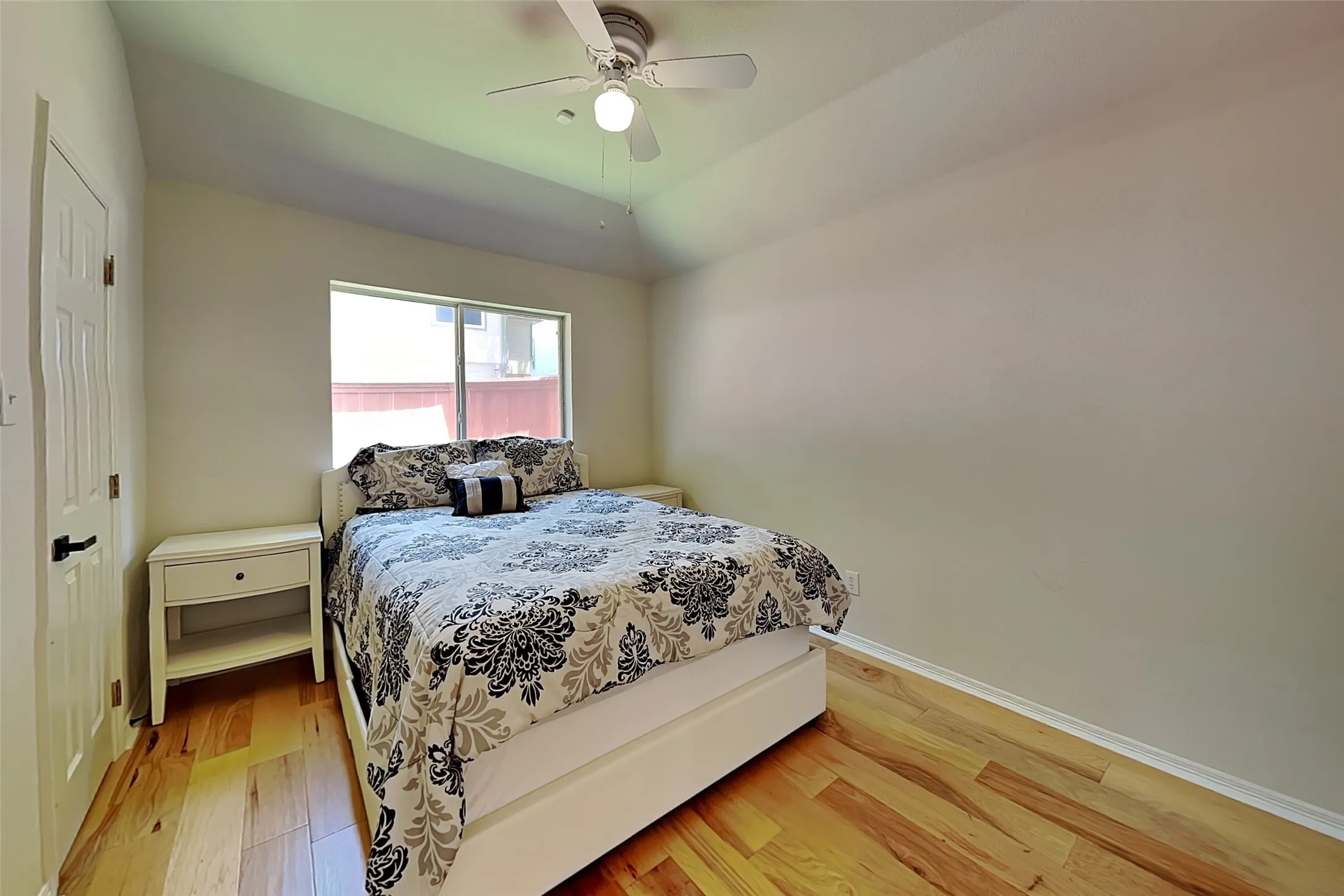 Single Family Residence For Rent in Denton County , 1716 Alpine Drive, Carrollton, Texas 75007, 3 Bedroom, 2 Bathroom, 2 Garage spaces, 2,021 Sqft, built in 1998, mls#21340357, Real Estate Agent in Carrollton, Homes For Rent in Denton county, Homes For Rent in Carrollton, Realtor in Carrollton Texas, Real Estate Brokerage Independent Realty Texas, Luminita Cordes Realtor