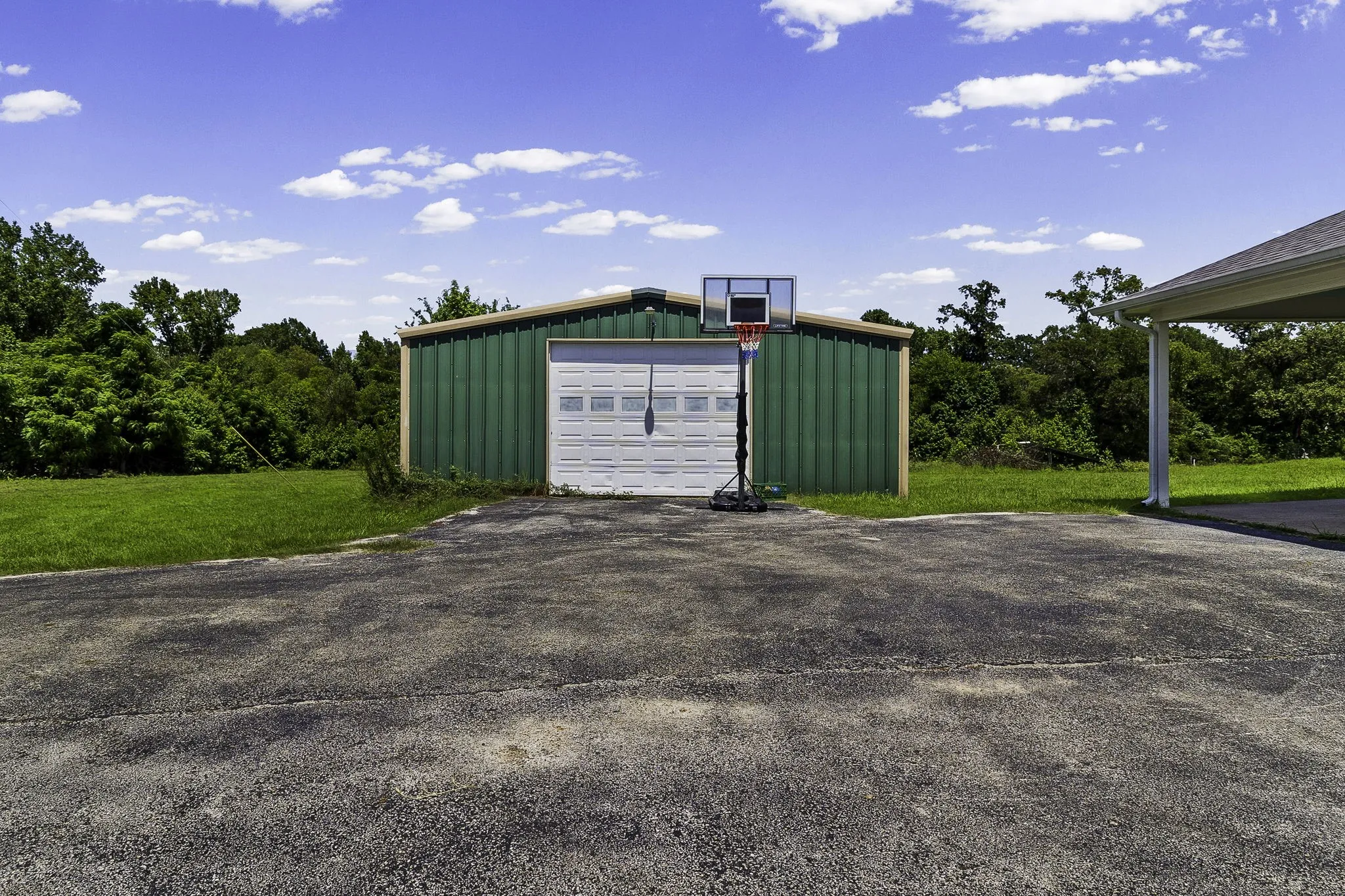 Single Family Residence For Sale in Anderson County , 804 AN County Road 164, Elkhart, Texas 75839, 4 Bedroom, 3 Bathroom, 1 Garage spaces, 2,730 Sqft, built in 2003, mls#21336942, Real Estate Agent in Elkhart, Homes For Sale in Anderson county, Homes For Sale in Elkhart, Realtor in Elkhart Texas, Real Estate Brokerage Independent Realty Texas, Luminita Cordes Realtor