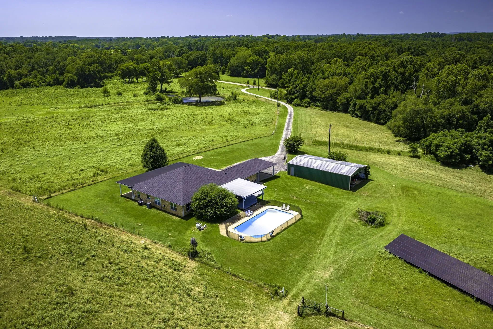 Single Family Residence For Sale in Anderson County , 804 AN County Road 164, Elkhart, Texas 75839, 4 Bedroom, 3 Bathroom, 1 Garage spaces, 2,730 Sqft, built in 2003, mls#21336942, Real Estate Agent in Elkhart, Homes For Sale in Anderson county, Homes For Sale in Elkhart, Realtor in Elkhart Texas, Real Estate Brokerage Independent Realty Texas, Luminita Cordes Realtor