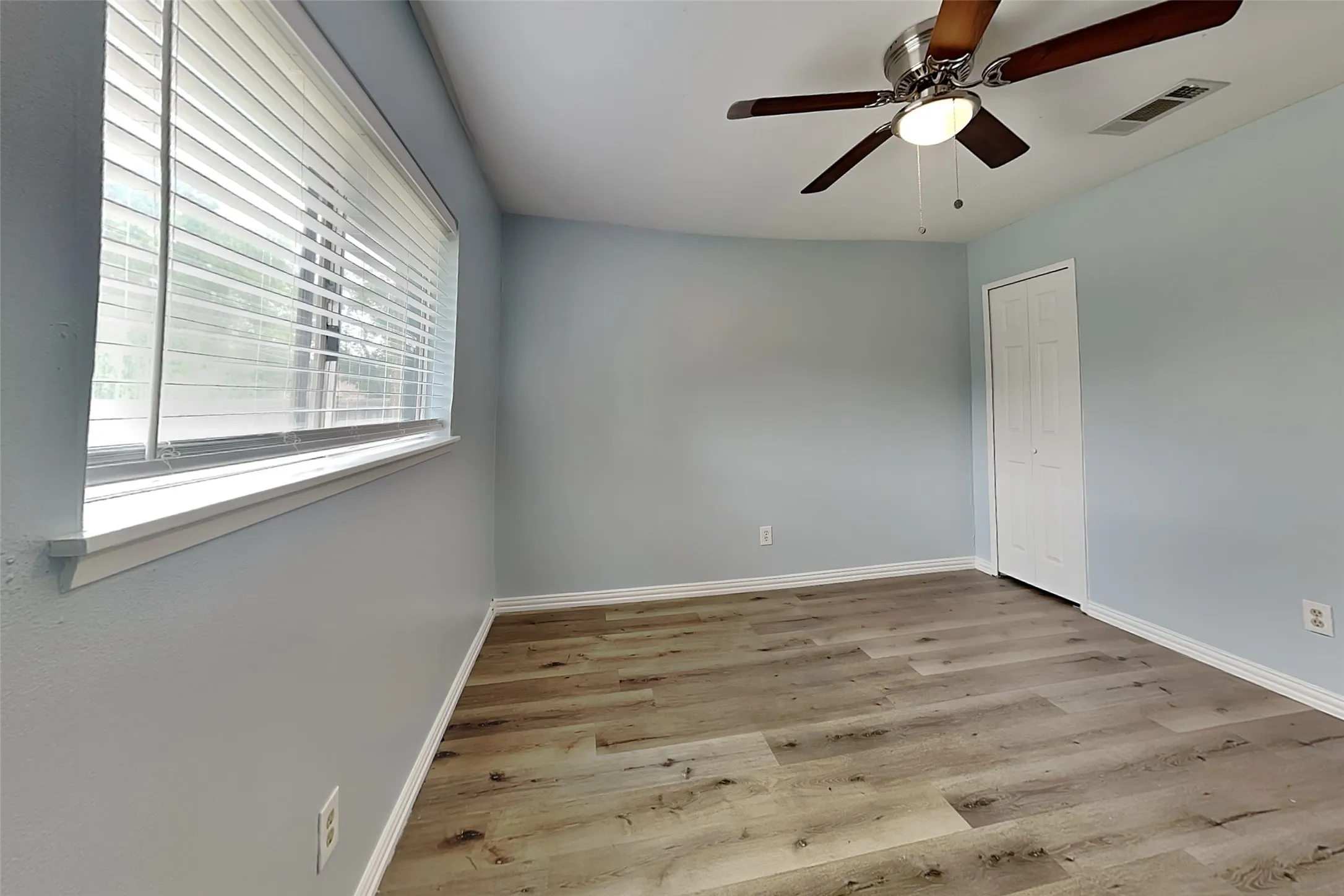 Single Family Residence For Rent in Collin County , 1913 Briarwood Drive, Plano, Texas 75074, 4 Bedroom, 2 Bathroom, Garage spaces, 1,277 Sqft, built in 1971, mls#21340355, Real Estate Agent in Plano, Homes For Rent in Collin county, Homes For Rent in Plano, Realtor in Plano Texas, Real Estate Brokerage Independent Realty Texas, Luminita Cordes Realtor