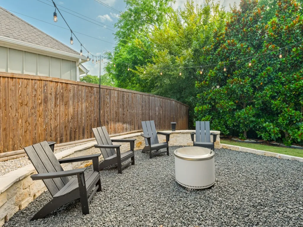 Single Family Residence For Sale in Tarrant County , 972 Meadow Bend Loop S, Grapevine, Texas 76051, 4 Bedroom, 4 Bathroom, 2 Garage spaces, 3,023 Sqft, built in 2020, mls#21339585, Real Estate Agent in Grapevine, Homes For Sale in Tarrant county, Homes For Sale in Grapevine, Realtor in Grapevine Texas, Real Estate Brokerage Independent Realty Texas, Luminita Cordes Realtor