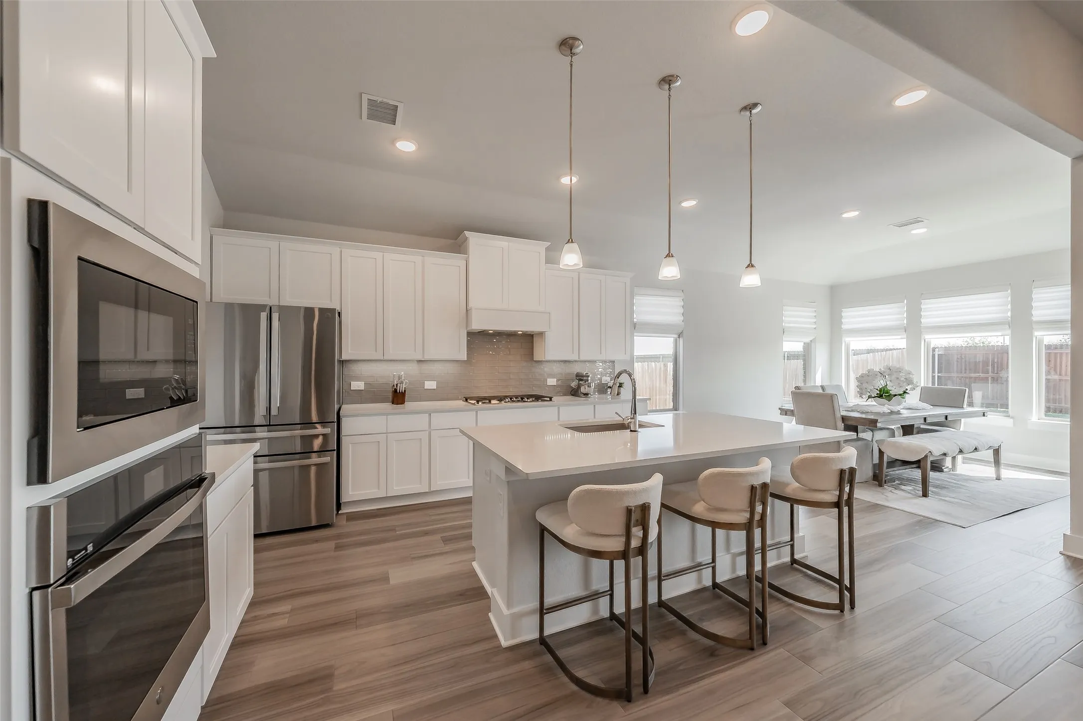 Single Family Residence For Sale in Tarrant County , 918 Hawthorn Lane, Mansfield, Texas 76063, 3 Bedroom, 3 Bathroom, 2 Garage spaces, 2,091 Sqft, built in 2023, mls#21339442, Real Estate Agent in Mansfield, Homes For Sale in Tarrant county, Homes For Sale in Mansfield, Realtor in Mansfield Texas, Real Estate Brokerage Independent Realty Texas, Luminita Cordes Realtor