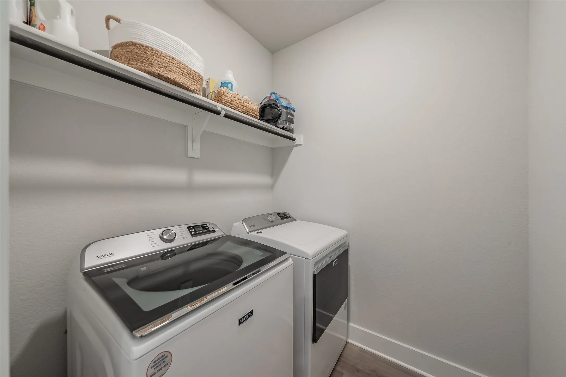 Single Family Residence For Sale in Tarrant County , 918 Hawthorn Lane, Mansfield, Texas 76063, 3 Bedroom, 3 Bathroom, 2 Garage spaces, 2,091 Sqft, built in 2023, mls#21339442, Real Estate Agent in Mansfield, Homes For Sale in Tarrant county, Homes For Sale in Mansfield, Realtor in Mansfield Texas, Real Estate Brokerage Independent Realty Texas, Luminita Cordes Realtor