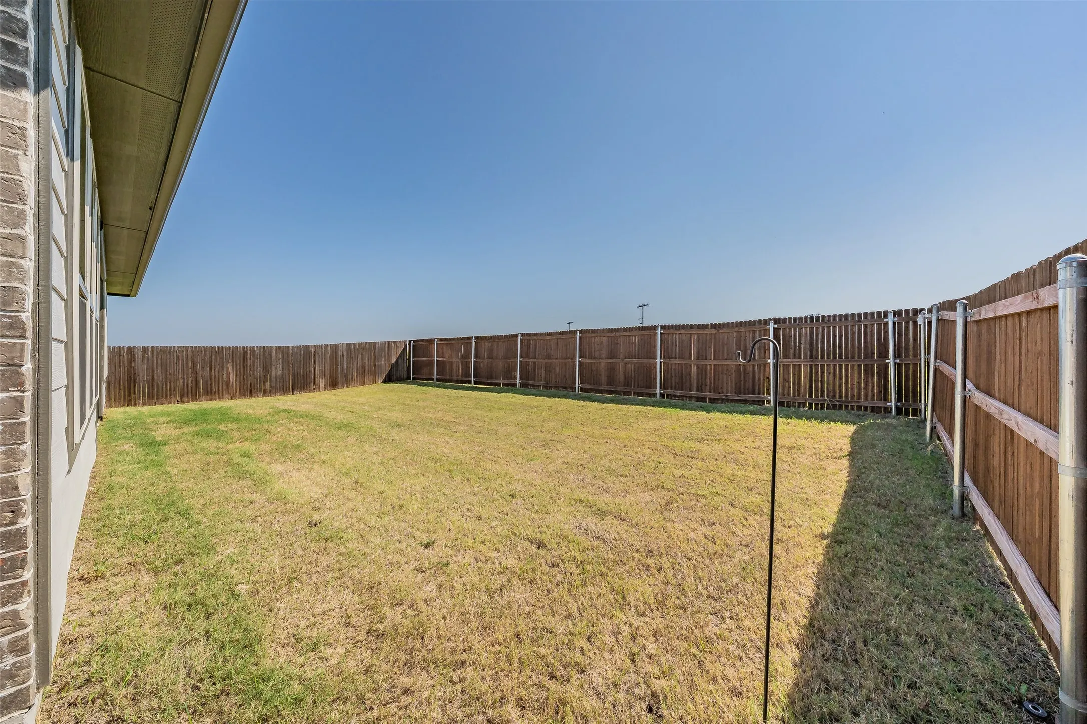 Single Family Residence For Sale in Tarrant County , 918 Hawthorn Lane, Mansfield, Texas 76063, 3 Bedroom, 3 Bathroom, 2 Garage spaces, 2,091 Sqft, built in 2023, mls#21339442, Real Estate Agent in Mansfield, Homes For Sale in Tarrant county, Homes For Sale in Mansfield, Realtor in Mansfield Texas, Real Estate Brokerage Independent Realty Texas, Luminita Cordes Realtor