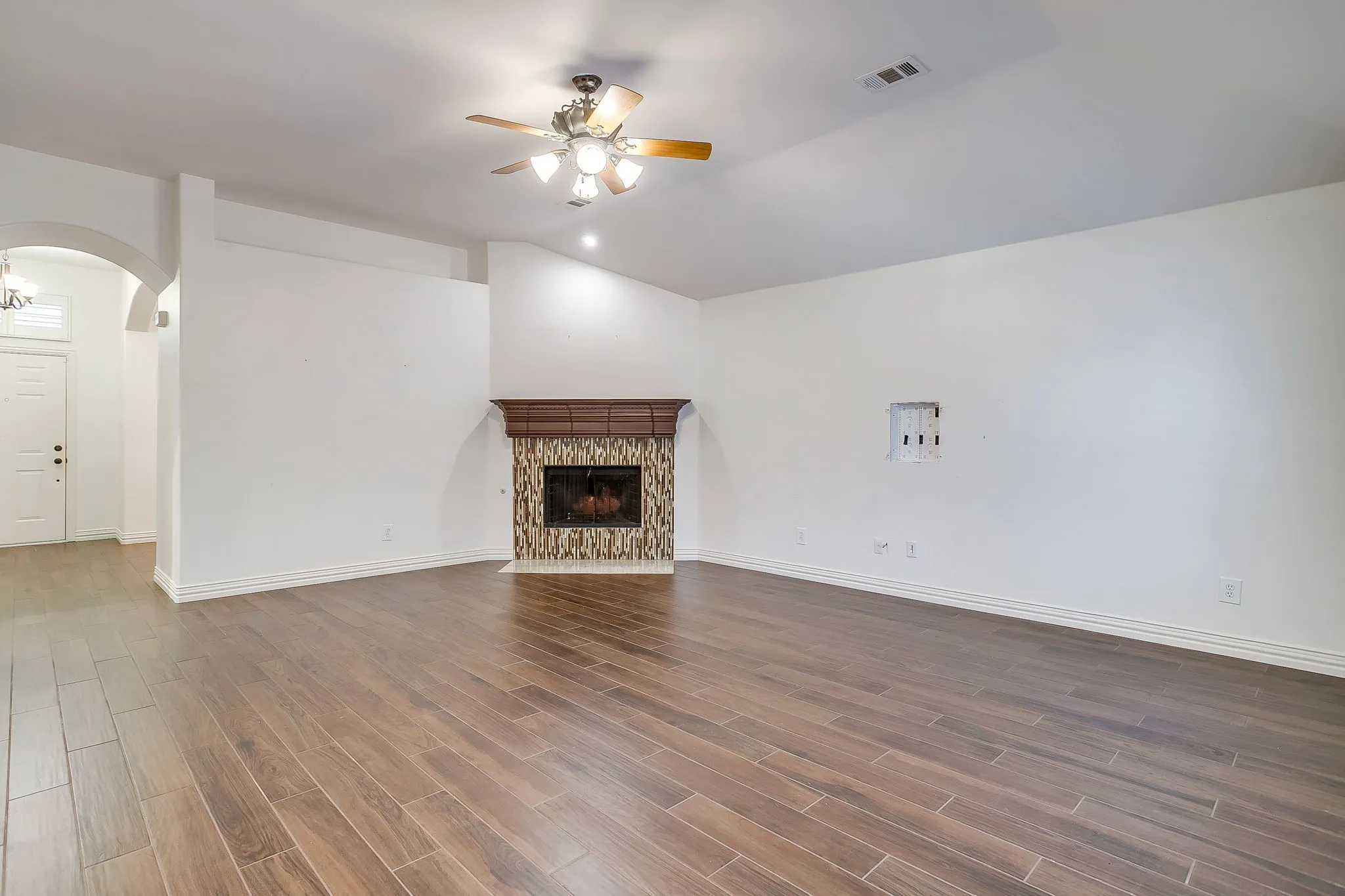 Additional view of the lving room