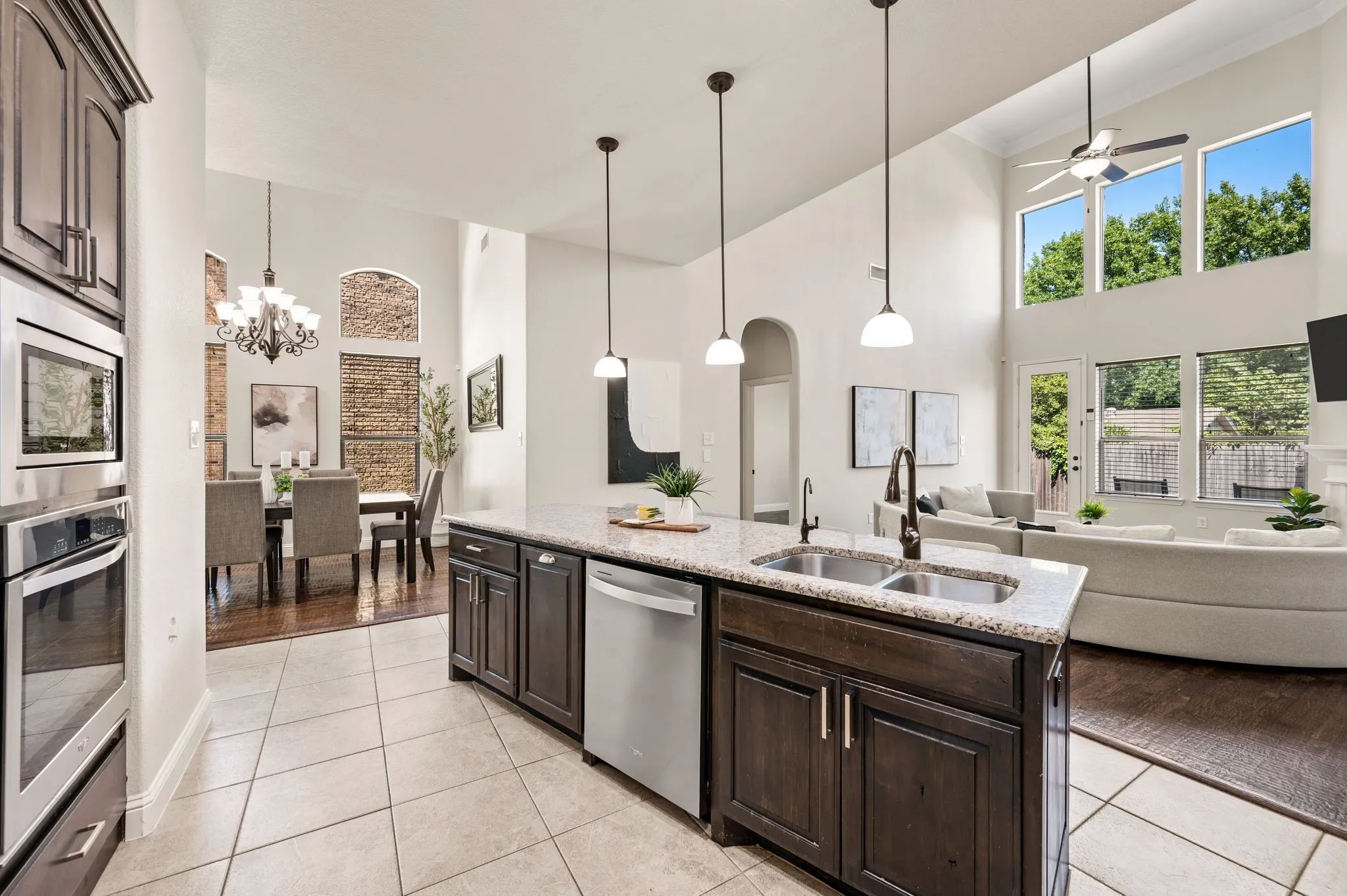 Single Family Residence For Sale in Tarrant County , 7216 E Nirvana Circle, North Richland Hills, Texas 76182, 4 Bedroom, 4 Bathroom, 3 Garage spaces, 3,002 Sqft, built in 2014, mls#21340490, Real Estate Agent in North Richland Hills, Homes For Sale in Tarrant county, Homes For Sale in North Richland Hills, Realtor in North Richland Hills Texas, Real Estate Brokerage Independent Realty Texas, Luminita Cordes Realtor