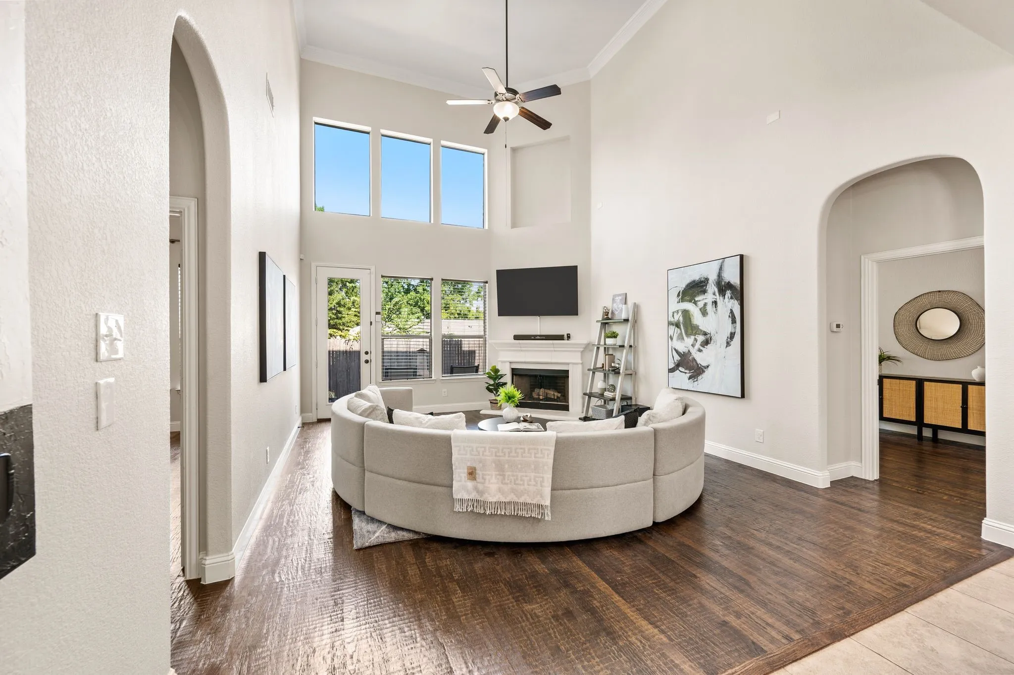 Single Family Residence For Sale in Tarrant County , 7216 E Nirvana Circle, North Richland Hills, Texas 76182, 4 Bedroom, 4 Bathroom, 3 Garage spaces, 3,002 Sqft, built in 2014, mls#21340490, Real Estate Agent in North Richland Hills, Homes For Sale in Tarrant county, Homes For Sale in North Richland Hills, Realtor in North Richland Hills Texas, Real Estate Brokerage Independent Realty Texas, Luminita Cordes Realtor