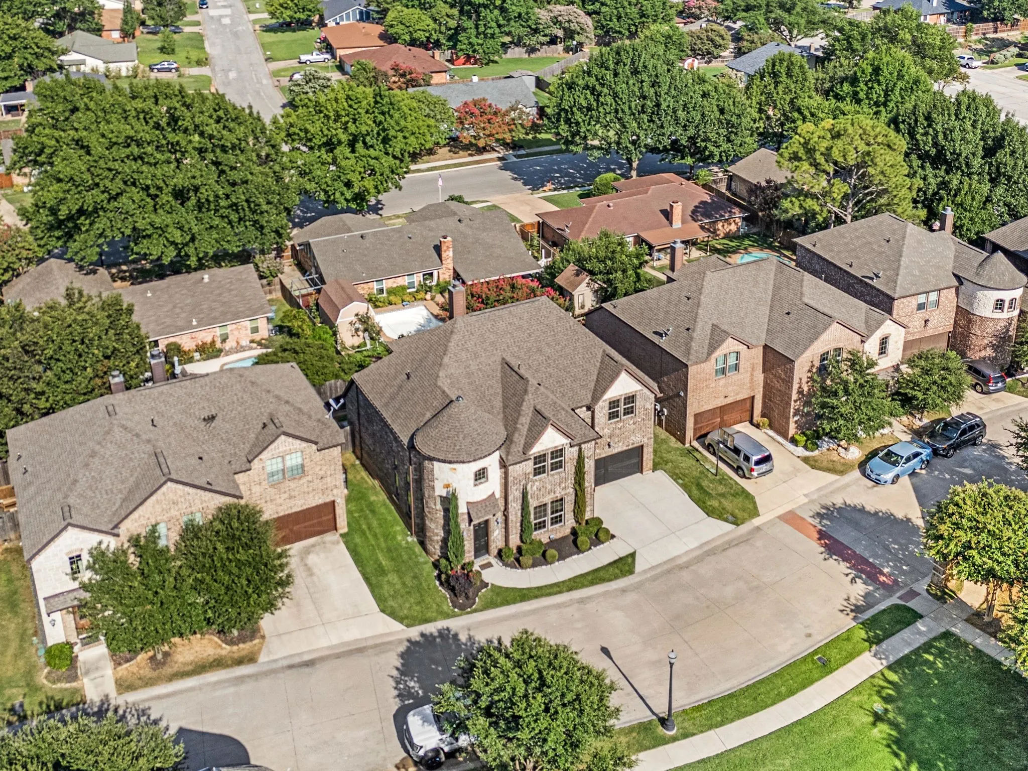 Single Family Residence For Sale in Tarrant County , 7216 E Nirvana Circle, North Richland Hills, Texas 76182, 4 Bedroom, 4 Bathroom, 3 Garage spaces, 3,002 Sqft, built in 2014, mls#21340490, Real Estate Agent in North Richland Hills, Homes For Sale in Tarrant county, Homes For Sale in North Richland Hills, Realtor in North Richland Hills Texas, Real Estate Brokerage Independent Realty Texas, Luminita Cordes Realtor