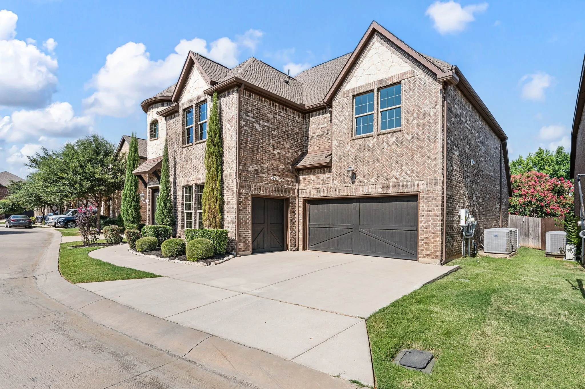 Single Family Residence For Sale in Tarrant County , 7216 E Nirvana Circle, North Richland Hills, Texas 76182, 4 Bedroom, 4 Bathroom, 3 Garage spaces, 3,002 Sqft, built in 2014, mls#21340490, Real Estate Agent in North Richland Hills, Homes For Sale in Tarrant county, Homes For Sale in North Richland Hills, Realtor in North Richland Hills Texas, Real Estate Brokerage Independent Realty Texas, Luminita Cordes Realtor