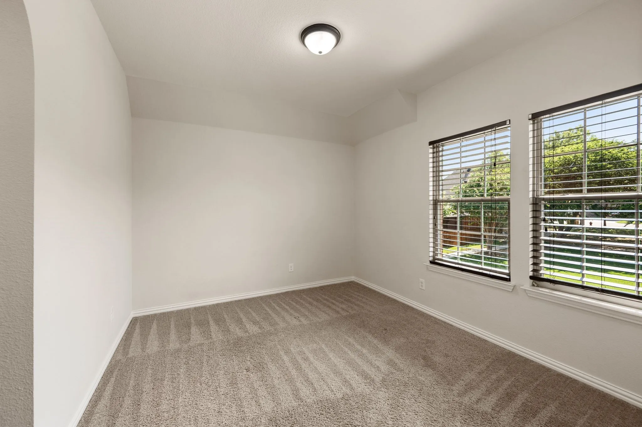 Single Family Residence For Sale in Tarrant County , 7216 E Nirvana Circle, North Richland Hills, Texas 76182, 4 Bedroom, 4 Bathroom, 3 Garage spaces, 3,002 Sqft, built in 2014, mls#21340490, Real Estate Agent in North Richland Hills, Homes For Sale in Tarrant county, Homes For Sale in North Richland Hills, Realtor in North Richland Hills Texas, Real Estate Brokerage Independent Realty Texas, Luminita Cordes Realtor