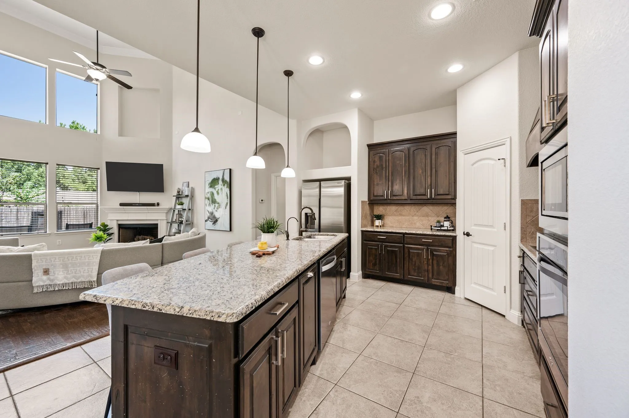 Single Family Residence For Sale in Tarrant County , 7216 E Nirvana Circle, North Richland Hills, Texas 76182, 4 Bedroom, 4 Bathroom, 3 Garage spaces, 3,002 Sqft, built in 2014, mls#21340490, Real Estate Agent in North Richland Hills, Homes For Sale in Tarrant county, Homes For Sale in North Richland Hills, Realtor in North Richland Hills Texas, Real Estate Brokerage Independent Realty Texas, Luminita Cordes Realtor