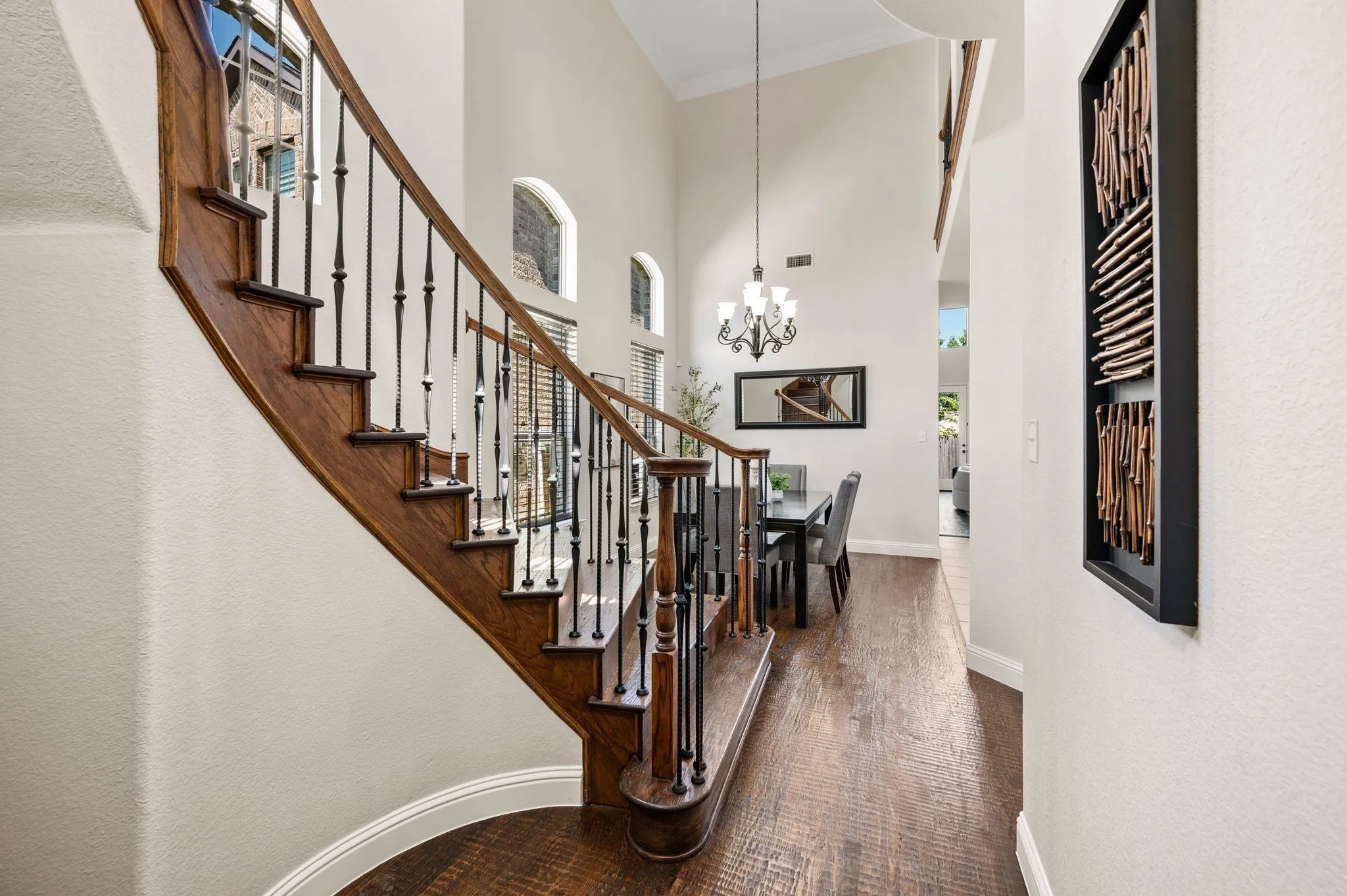 Single Family Residence For Sale in Tarrant County , 7216 E Nirvana Circle, North Richland Hills, Texas 76182, 4 Bedroom, 4 Bathroom, 3 Garage spaces, 3,002 Sqft, built in 2014, mls#21340490, Real Estate Agent in North Richland Hills, Homes For Sale in Tarrant county, Homes For Sale in North Richland Hills, Realtor in North Richland Hills Texas, Real Estate Brokerage Independent Realty Texas, Luminita Cordes Realtor