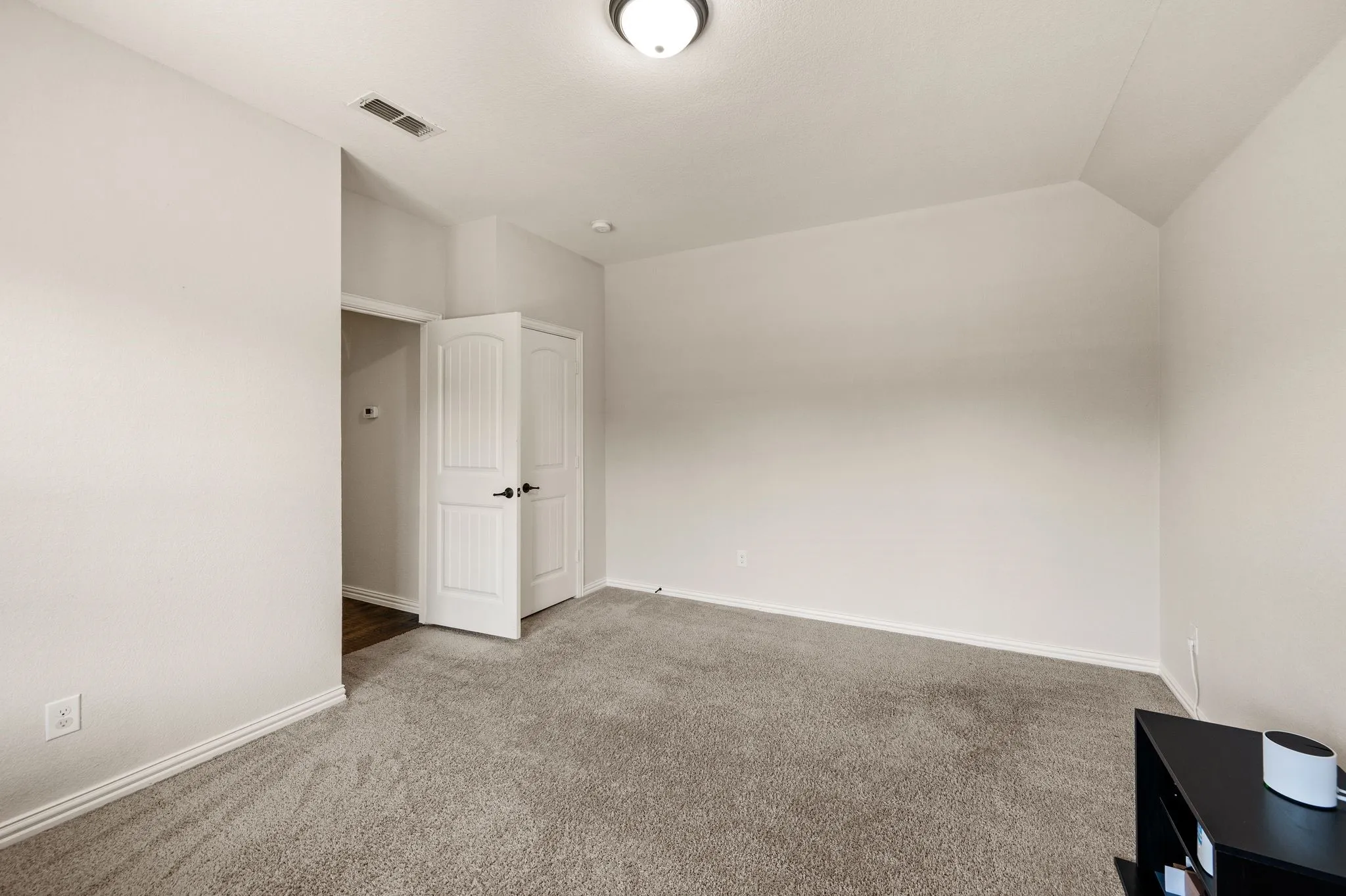 Single Family Residence For Sale in Tarrant County , 7216 E Nirvana Circle, North Richland Hills, Texas 76182, 4 Bedroom, 4 Bathroom, 3 Garage spaces, 3,002 Sqft, built in 2014, mls#21340490, Real Estate Agent in North Richland Hills, Homes For Sale in Tarrant county, Homes For Sale in North Richland Hills, Realtor in North Richland Hills Texas, Real Estate Brokerage Independent Realty Texas, Luminita Cordes Realtor